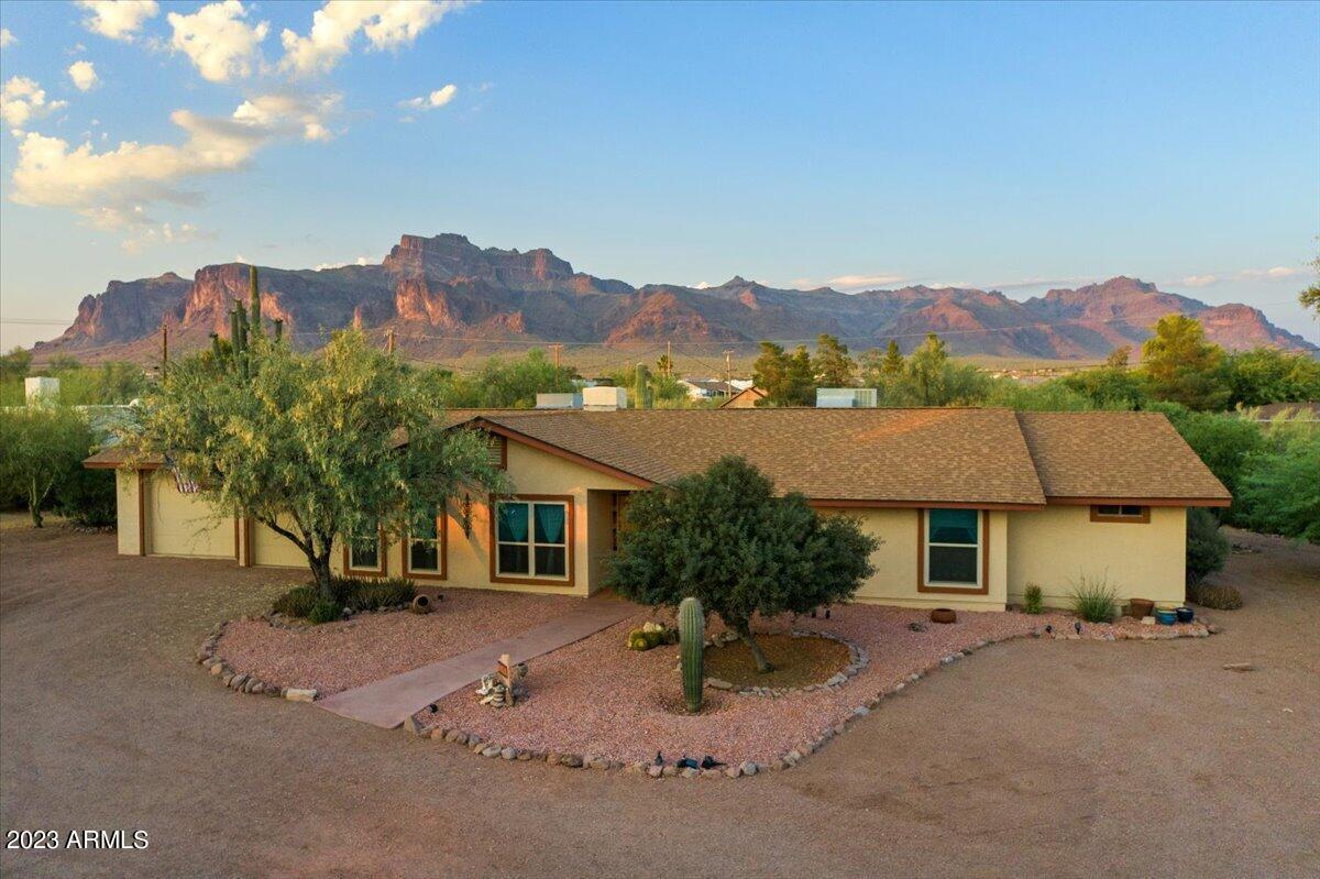 Photo one of 1291 S Red Rock Ct Apache Junction AZ 85119 | MLS 6689331