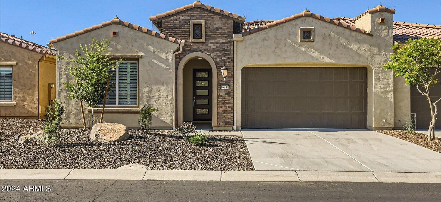 Photo one of 16948 W Palm Ln Goodyear AZ 85395 | MLS 6692693