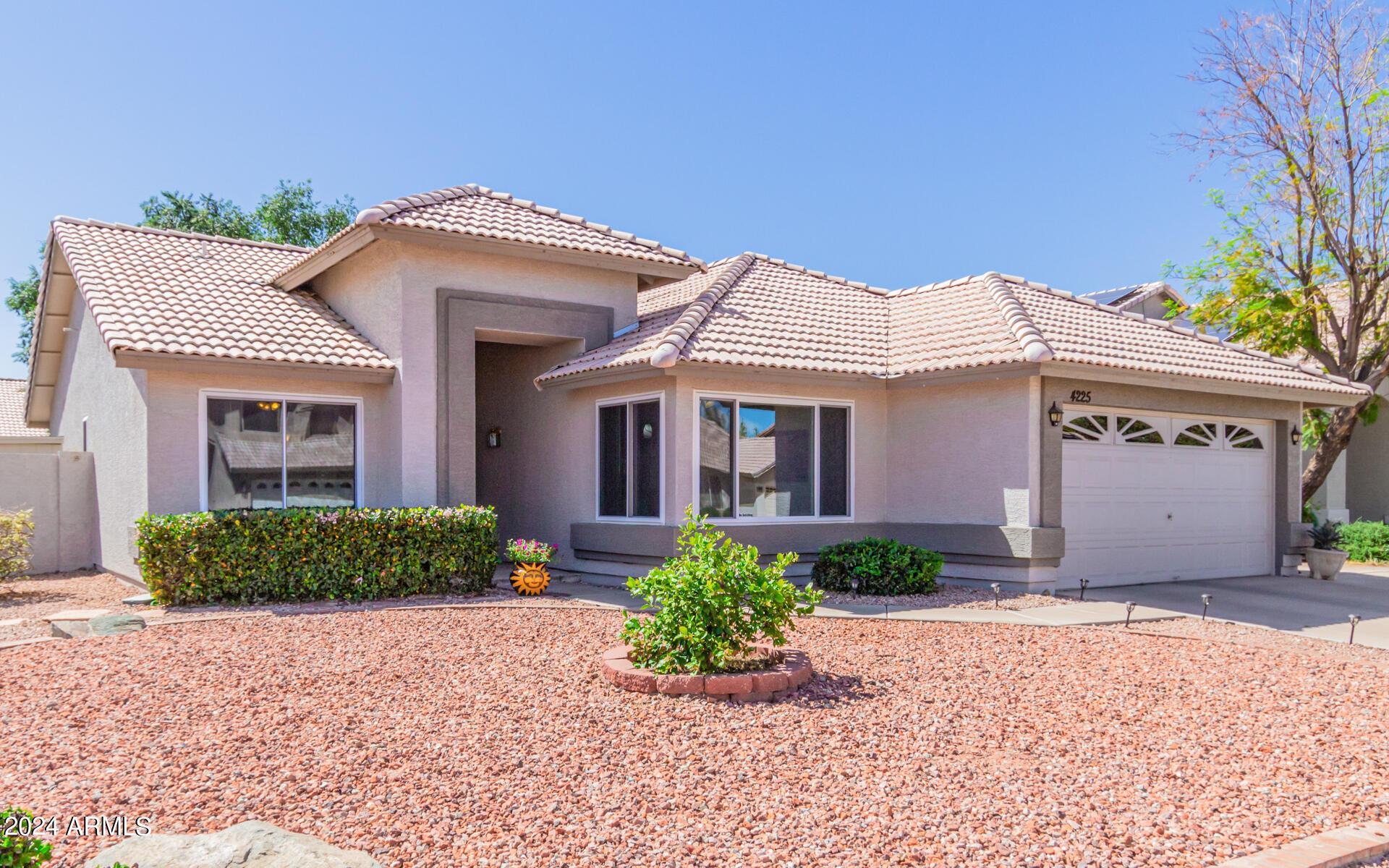 Photo one of 4225 E Encinas Ave Gilbert AZ 85234 | MLS 6693115