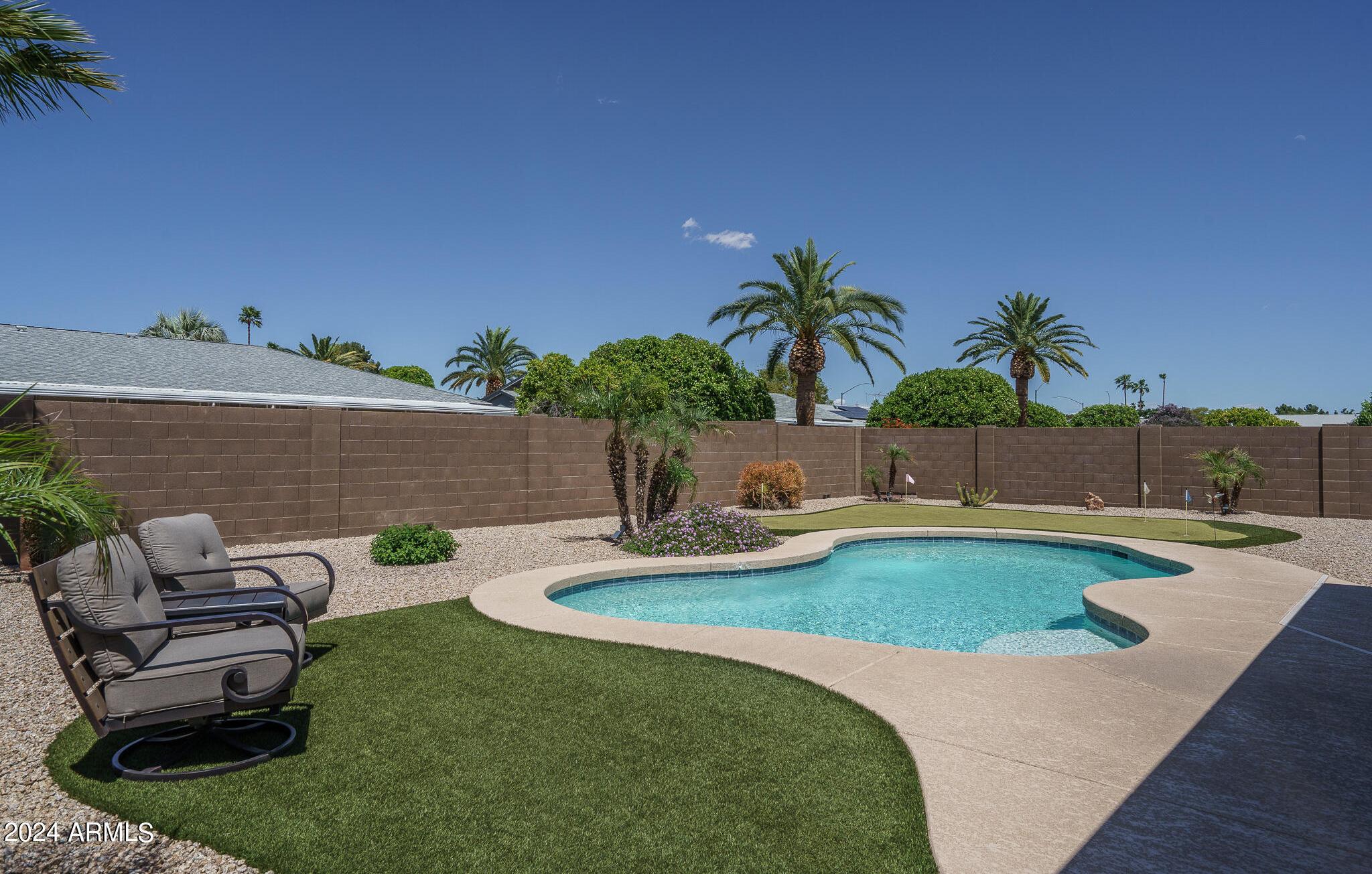 Photo one of 9918 W Oak Ridge Dr Sun City AZ 85351 | MLS 6694178