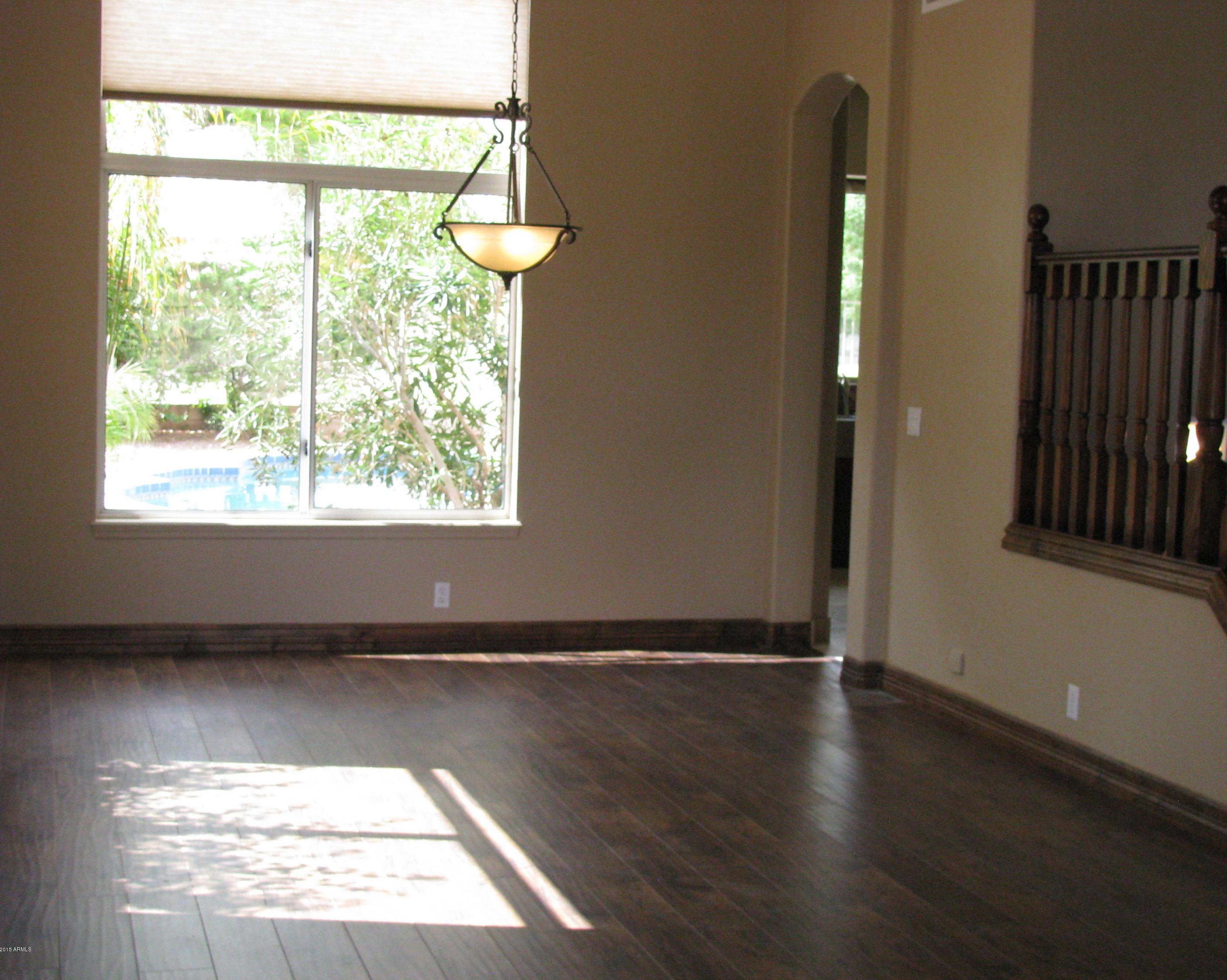 Photo #10