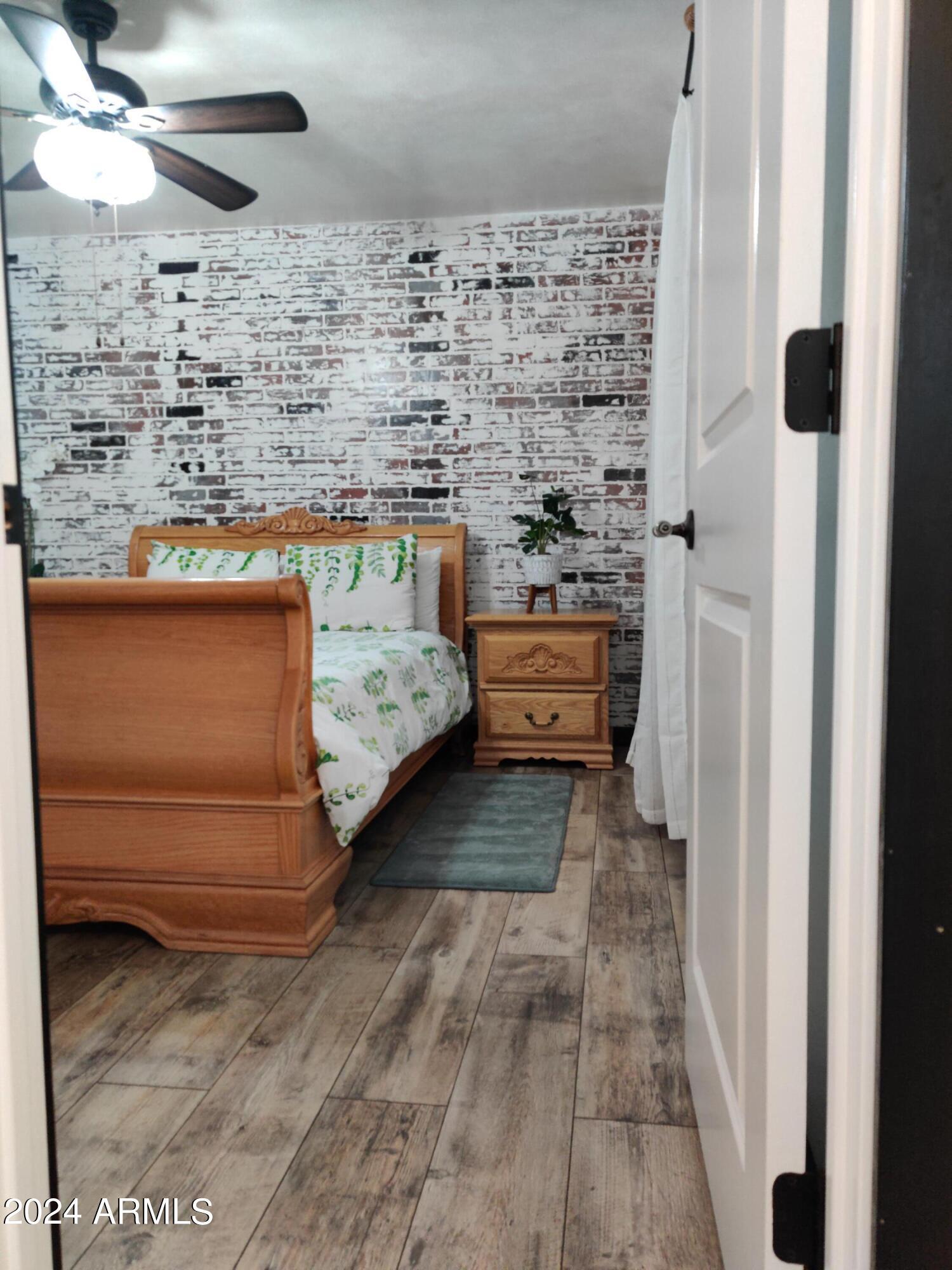 Photo #33