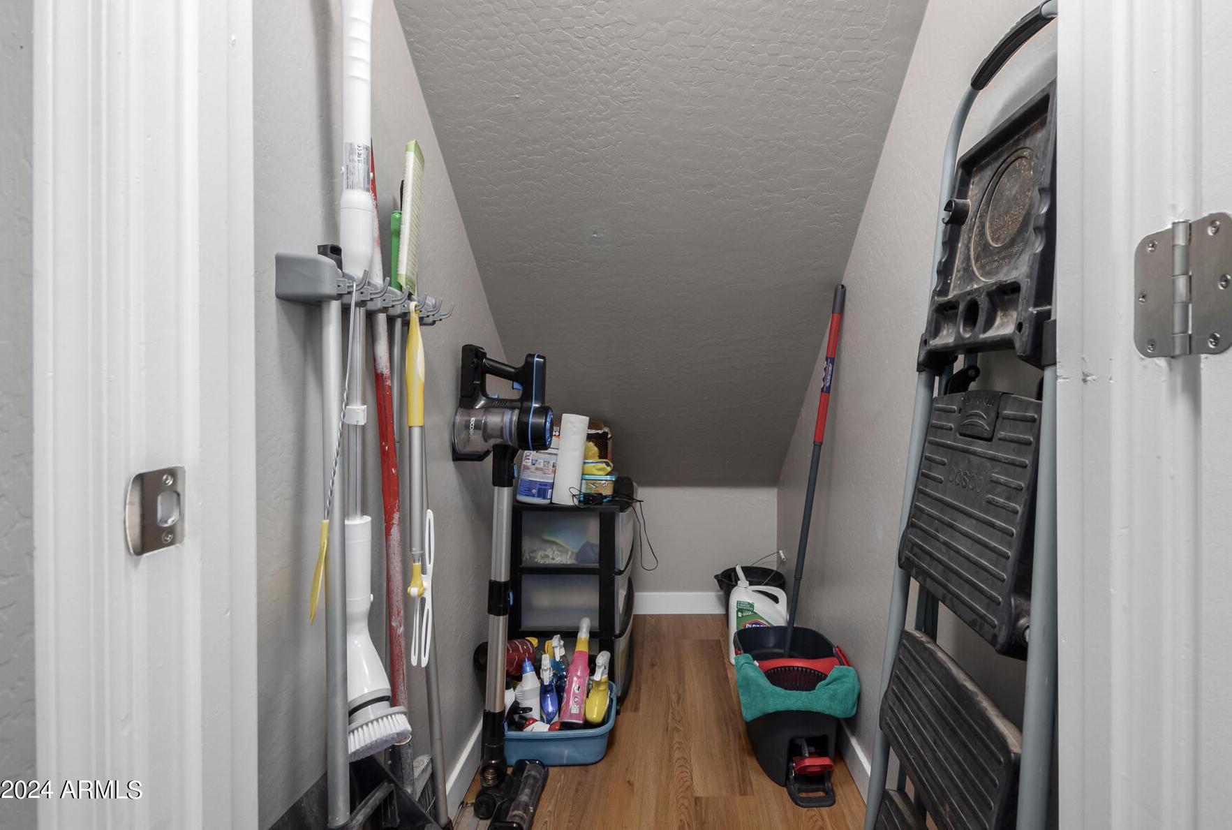 Photo #28