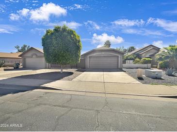 Photo one of 7319 N 69Th Dr Glendale AZ 85303 | MLS 6698785