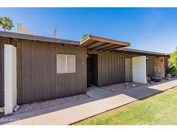 Photo one of 1450 E Bethany Home Rd # 32 Phoenix AZ 85014 | MLS 6701956