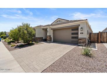 Photo one of 2041 E Questa Dr Phoenix AZ 85024 | MLS 6743277