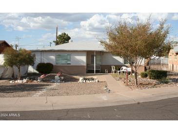 Photo one of 102 W Grove St Phoenix AZ 85041 | MLS 6758945