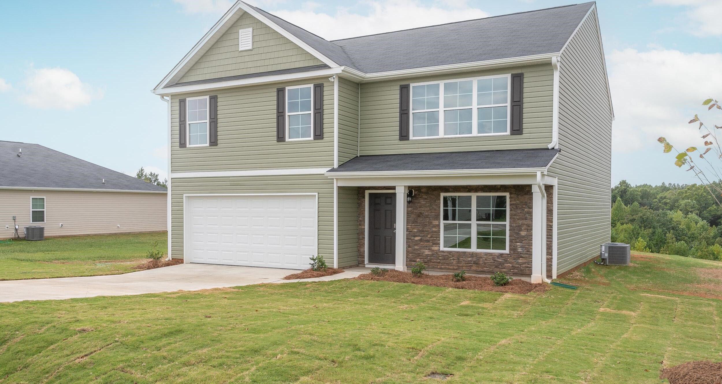 Photo one of 3118 Mallory Dr # 374 Haw River NC 27258 | MLS 10006526