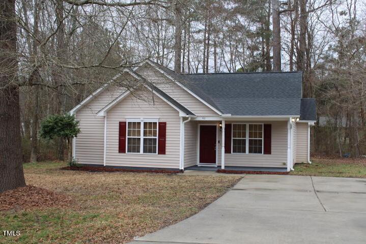 Photo one of 111 Brook Place Pl Smithfield NC 27577 | MLS 10011116