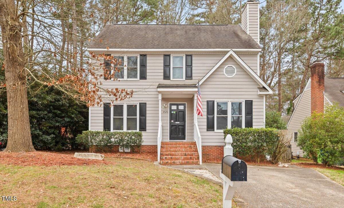 Photo one of 4520 Aviemore Crescent Cres Raleigh NC 27604 | MLS 10015721