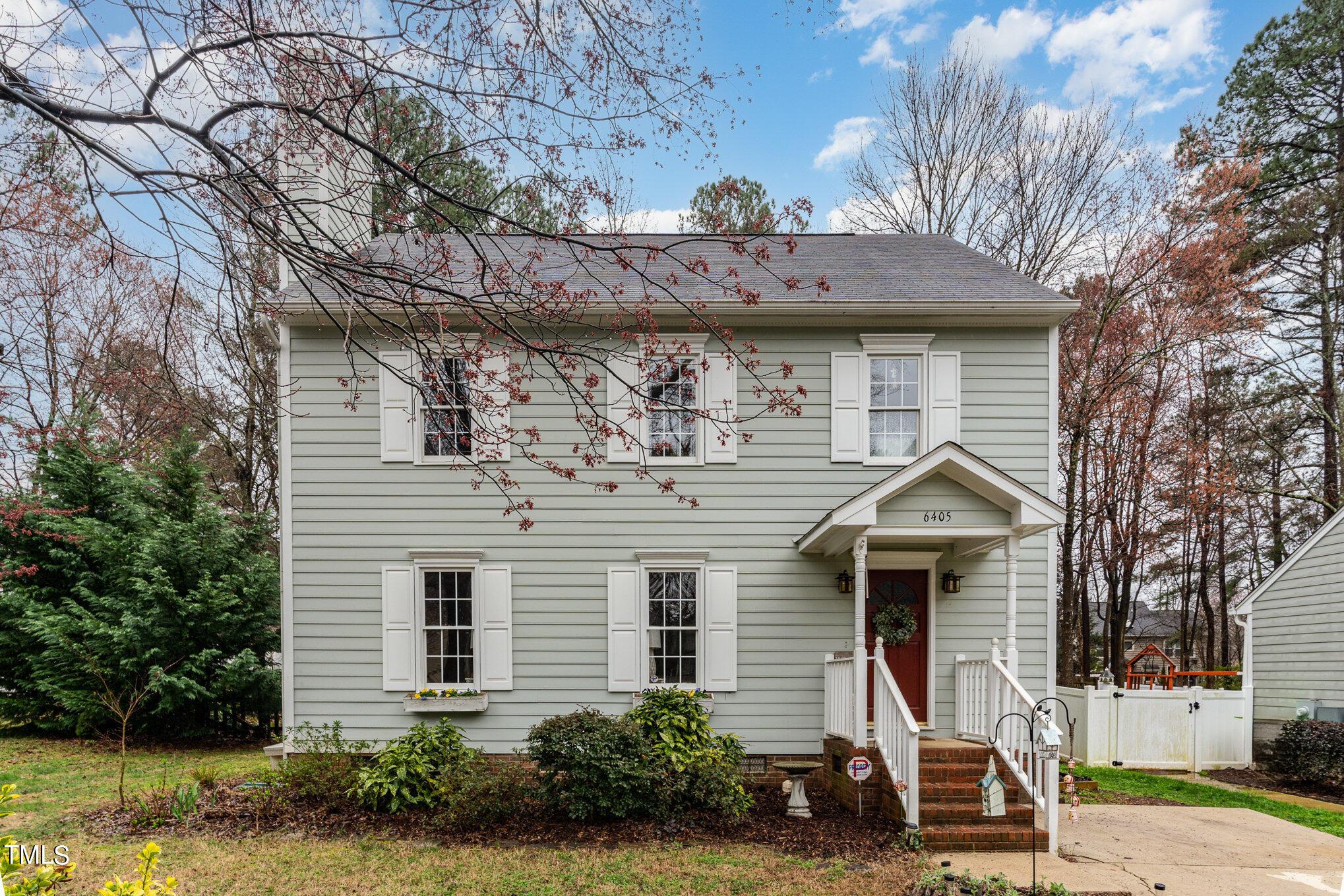 Photo one of 6405 Dry Fork Ln Raleigh NC 27617 | MLS 10016768