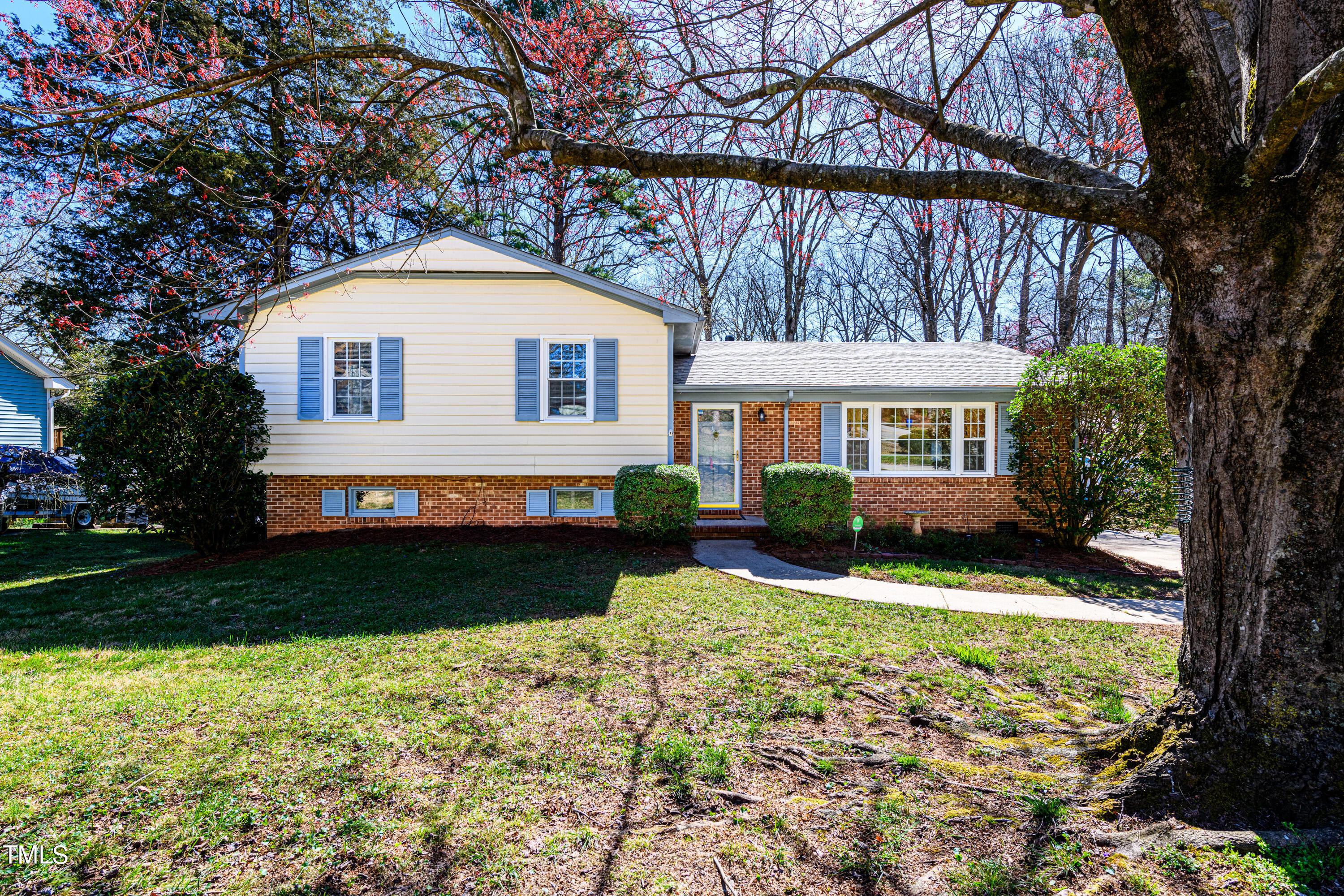 Photo one of 5500 Farley Dr Raleigh NC 27609 | MLS 10016823