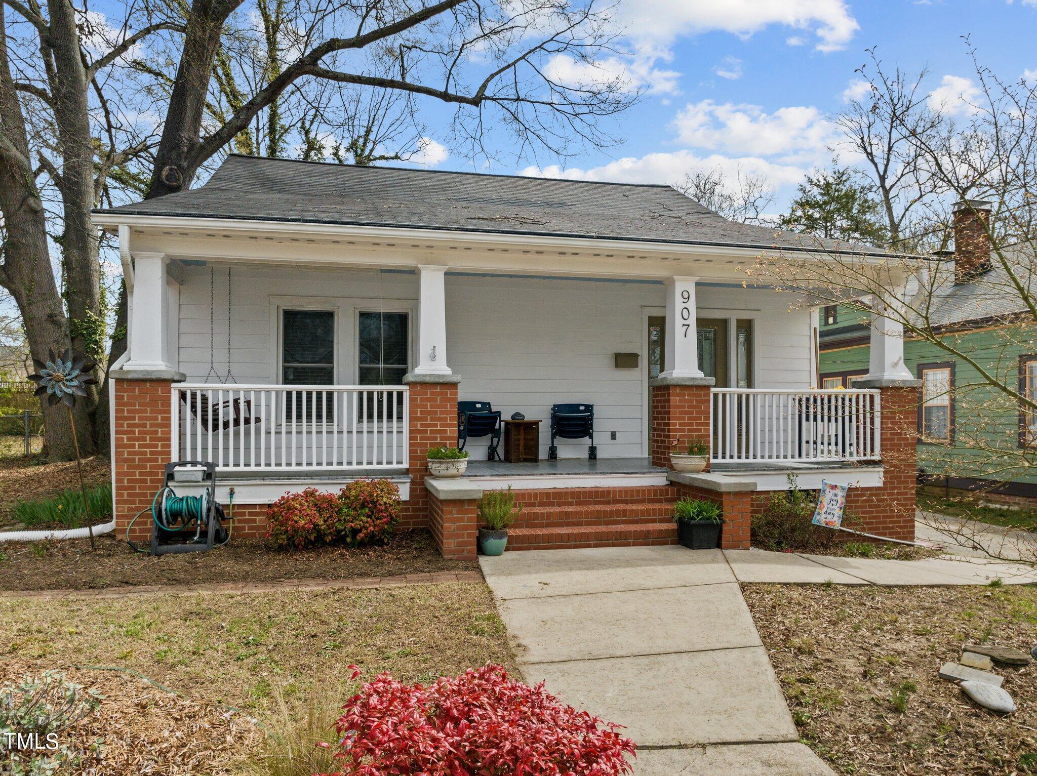 Photo one of 907 Arnette Ave Durham NC 27701 | MLS 10021218