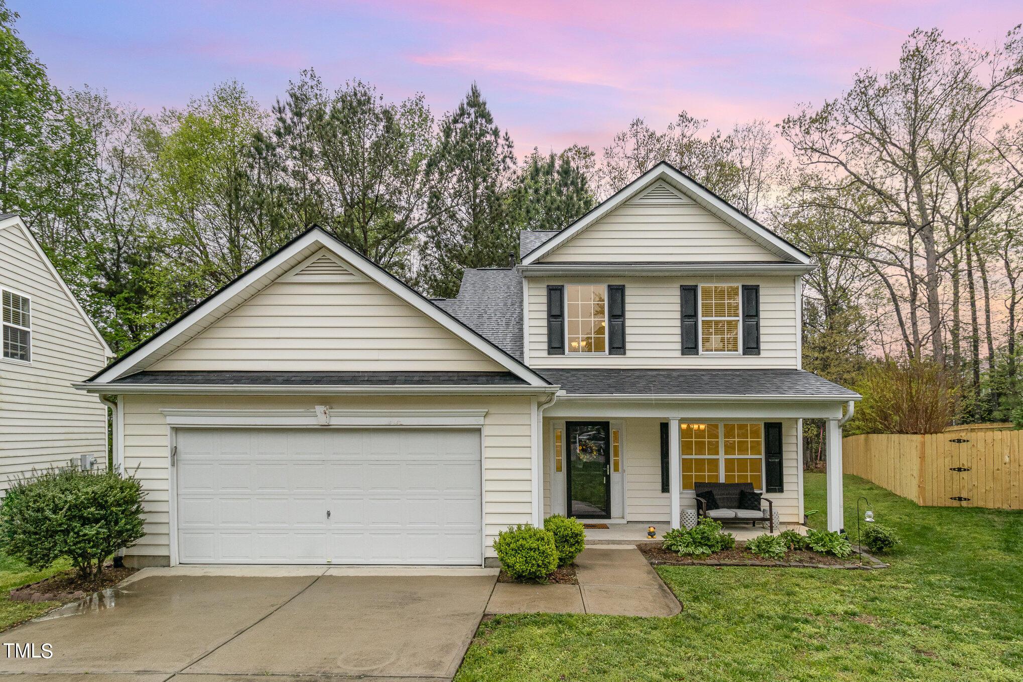 Photo one of 112 Gingerlilly Ct Holly Springs NC 27540 | MLS 10022127
