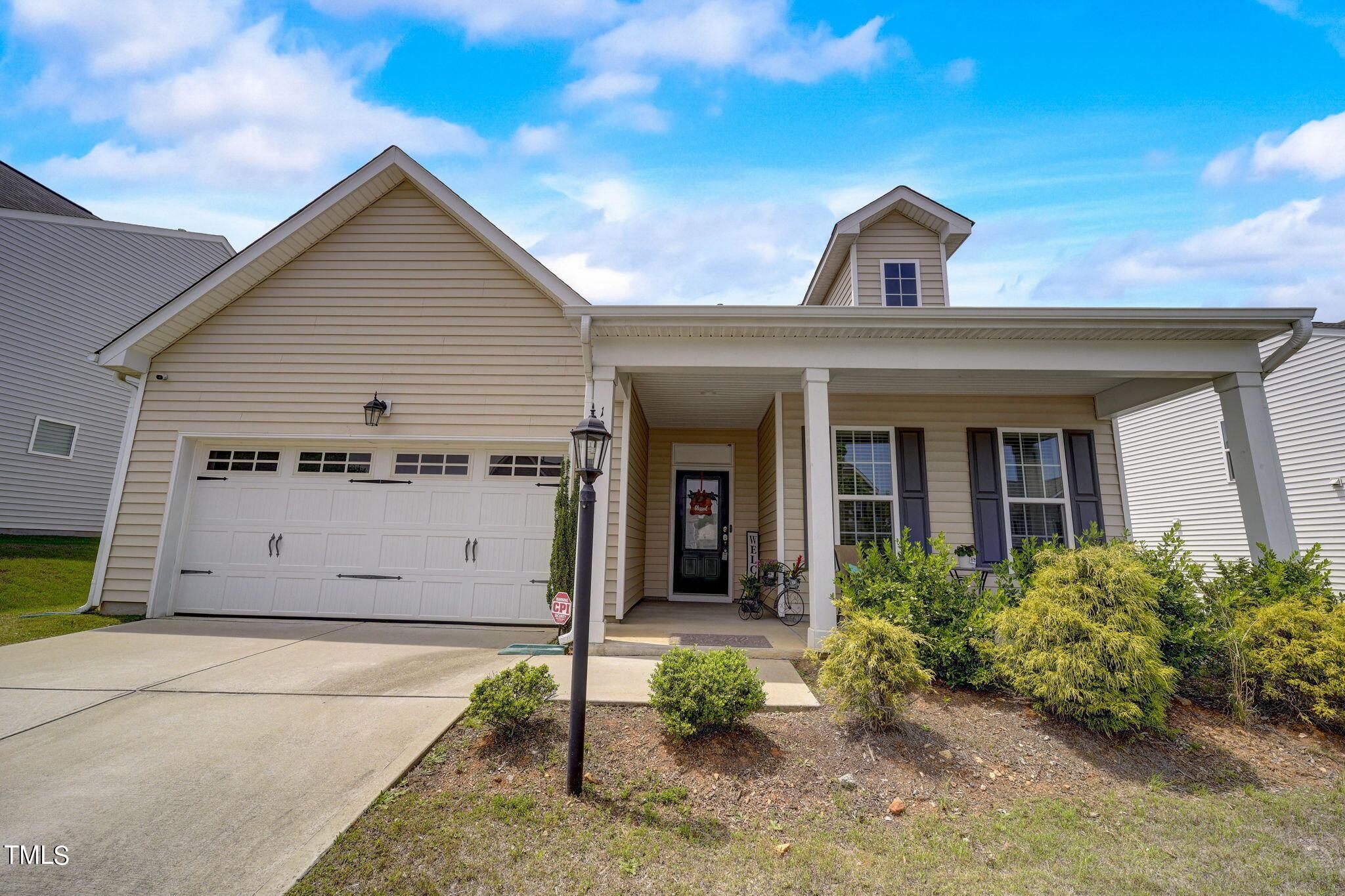 Photo one of 19 N Stonehaven Way Clayton NC 27527 | MLS 10022171