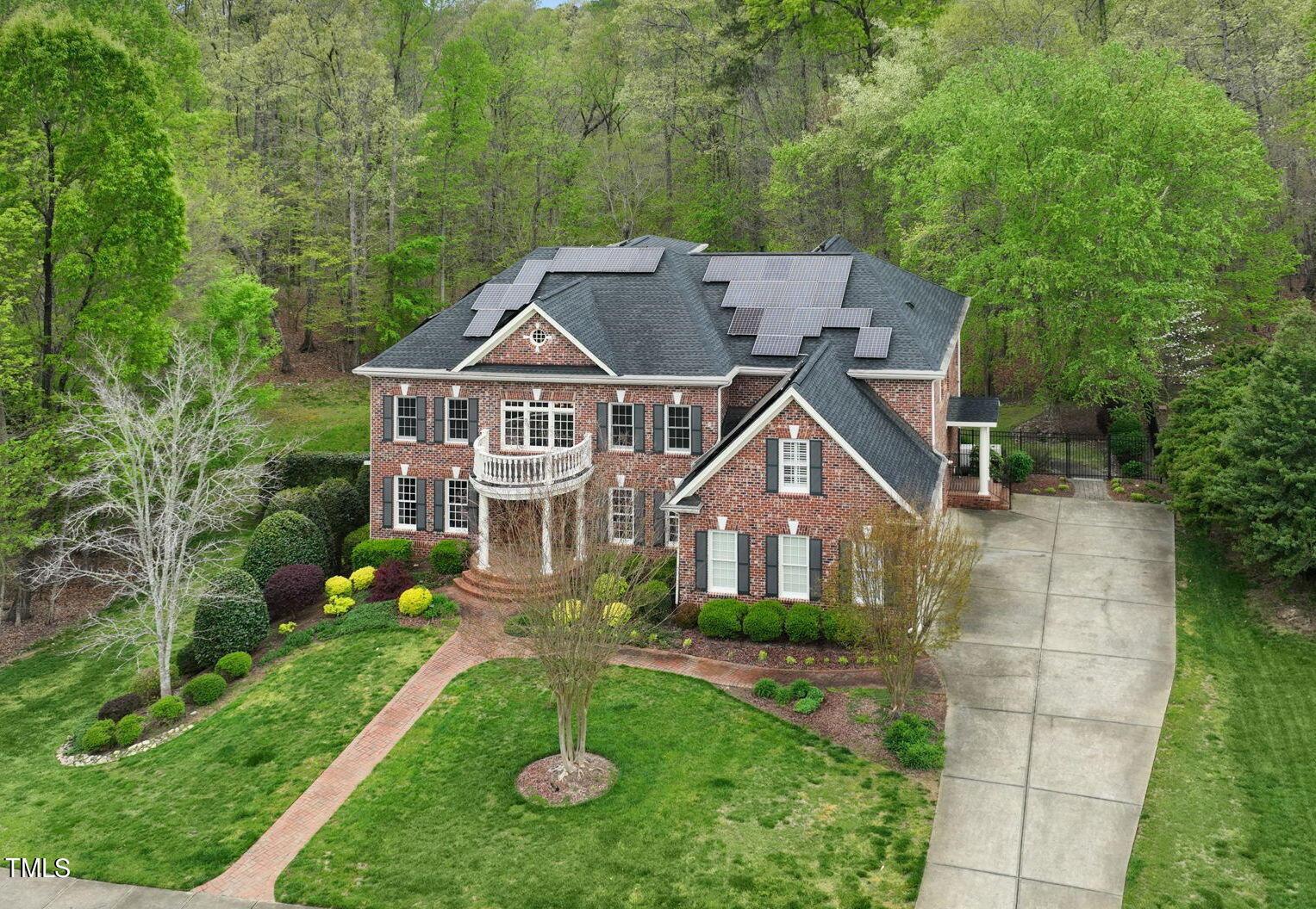 Photo one of 405 Westbury Dr Chapel Hill NC 27516 | MLS 10022298