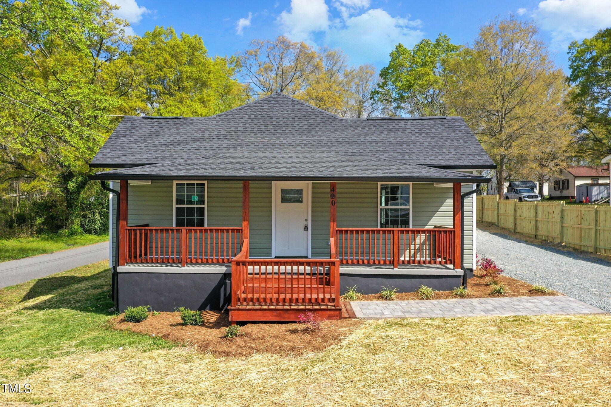 Photo one of 420 Hatch St Burlington NC 27217 | MLS 10022311