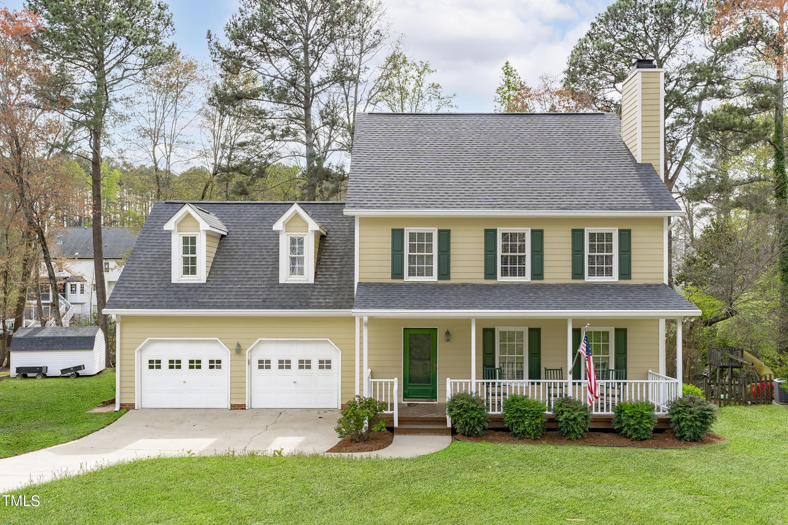 Photo one of 807 Winter Hill Dr Apex NC 27502 | MLS 10022339
