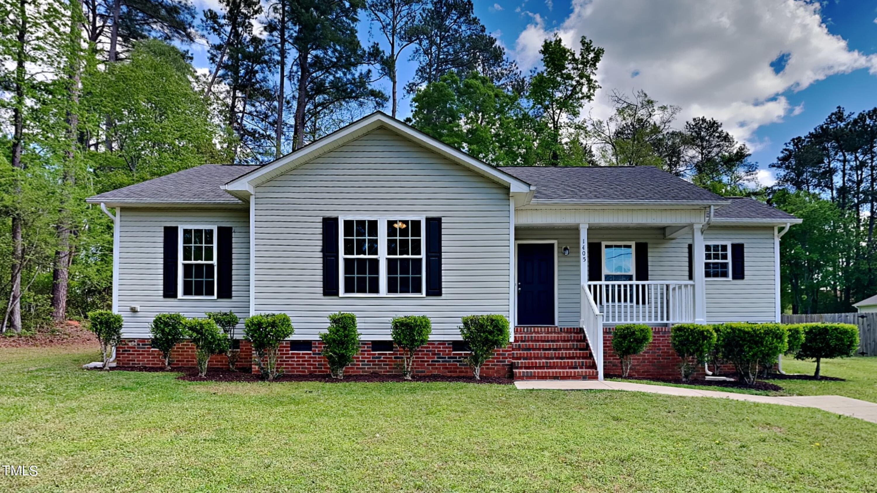 Photo one of 1405 Pineview Dr Garner NC 27529 | MLS 10023290