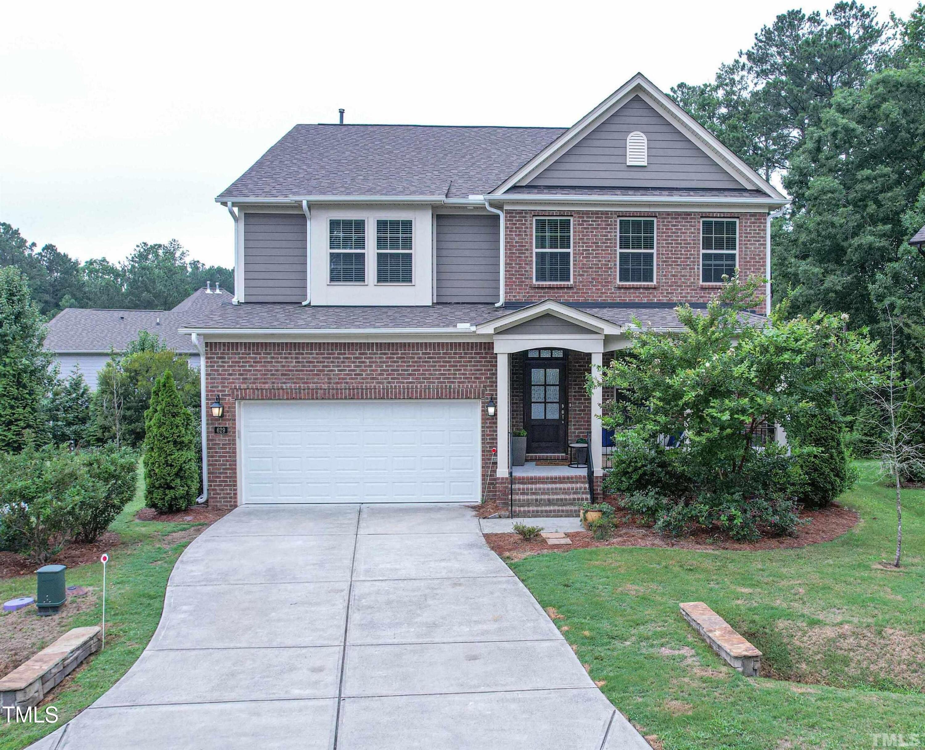 Photo one of 629 Belle Gate Pl Cary NC 27519 | MLS 10023303
