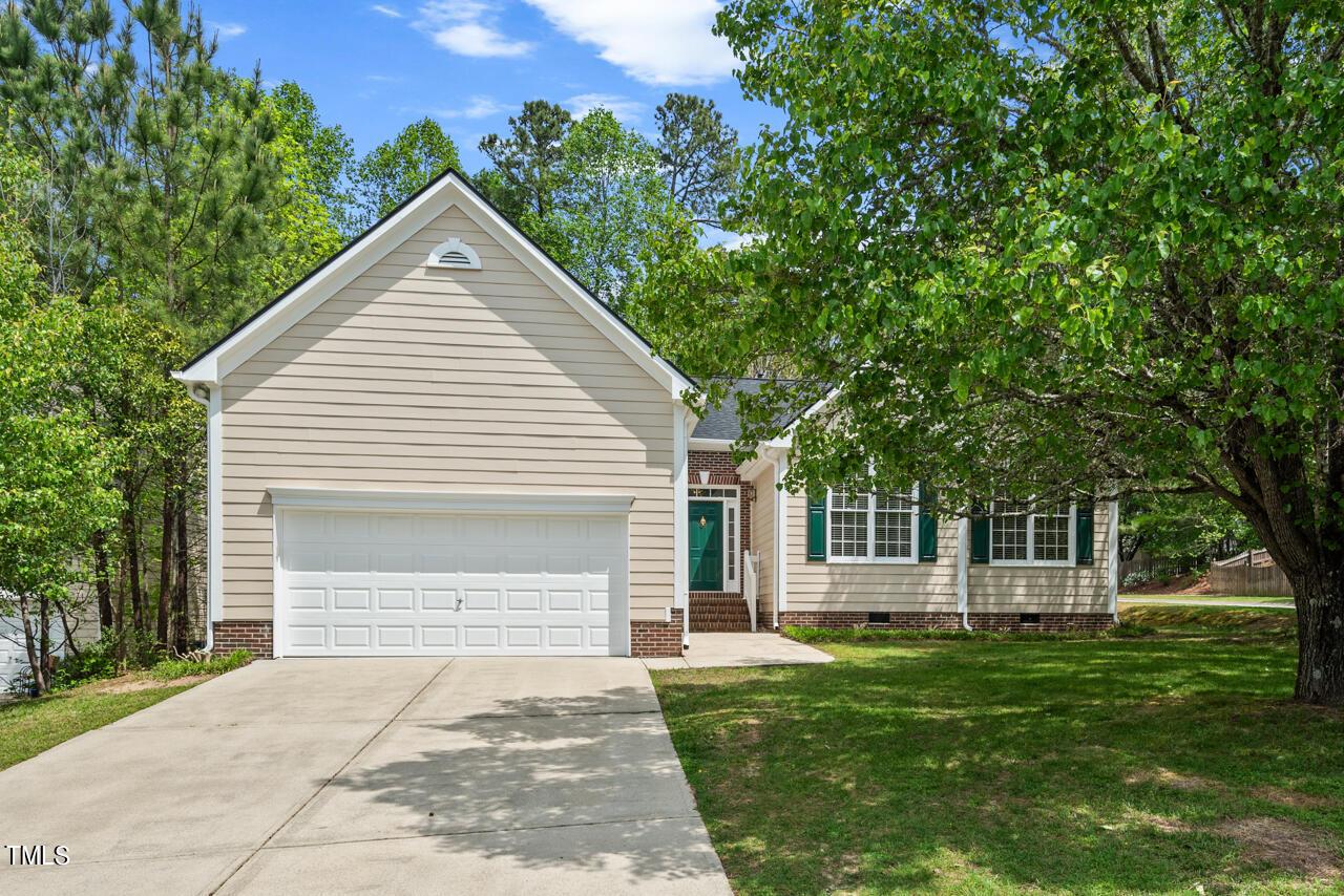 Photo one of 4905 Linden Oaks Ave Durham NC 27713 | MLS 10023925