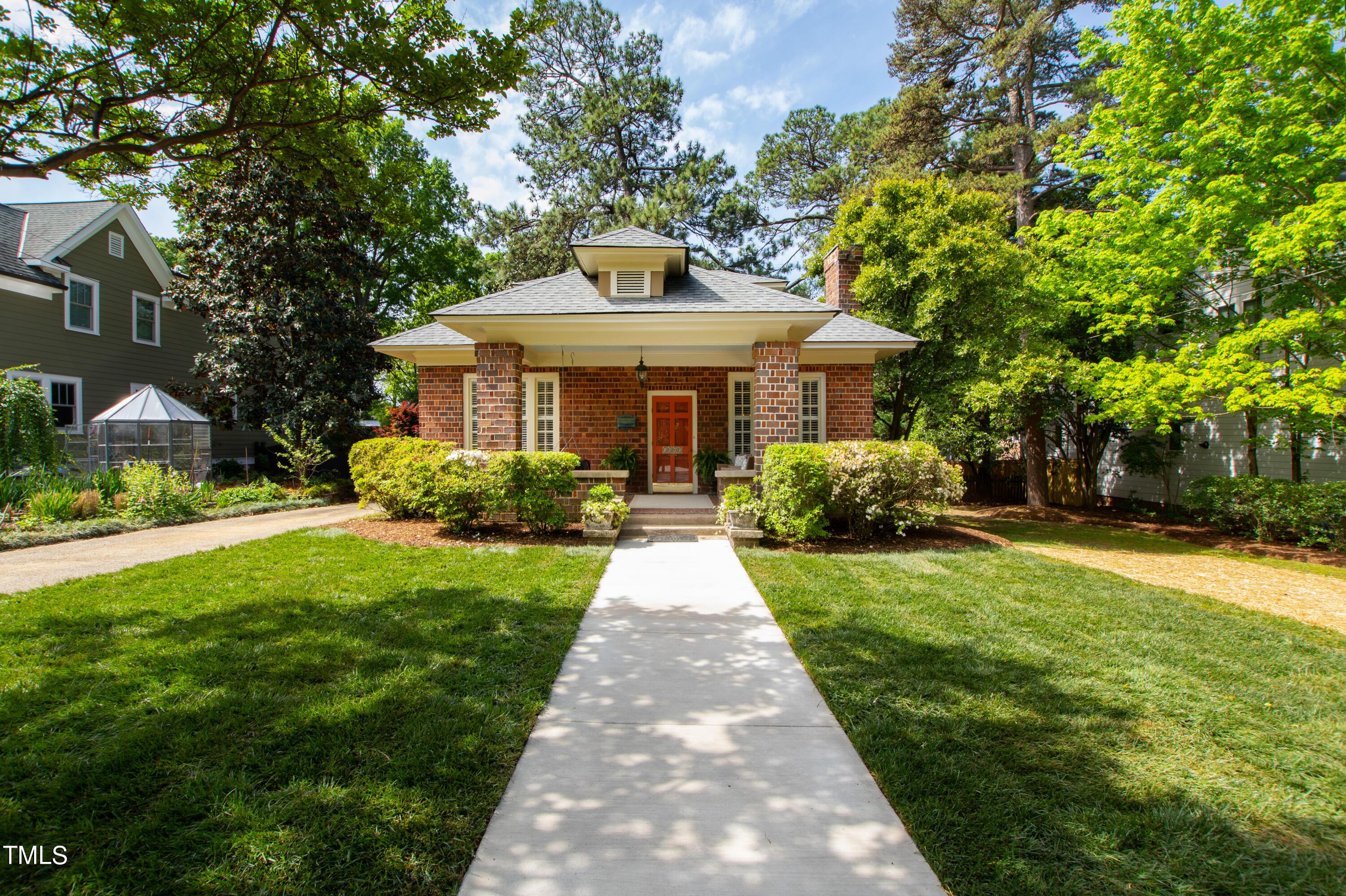 Photo one of 1803 Fairview Rd Raleigh NC 27608 | MLS 10024840