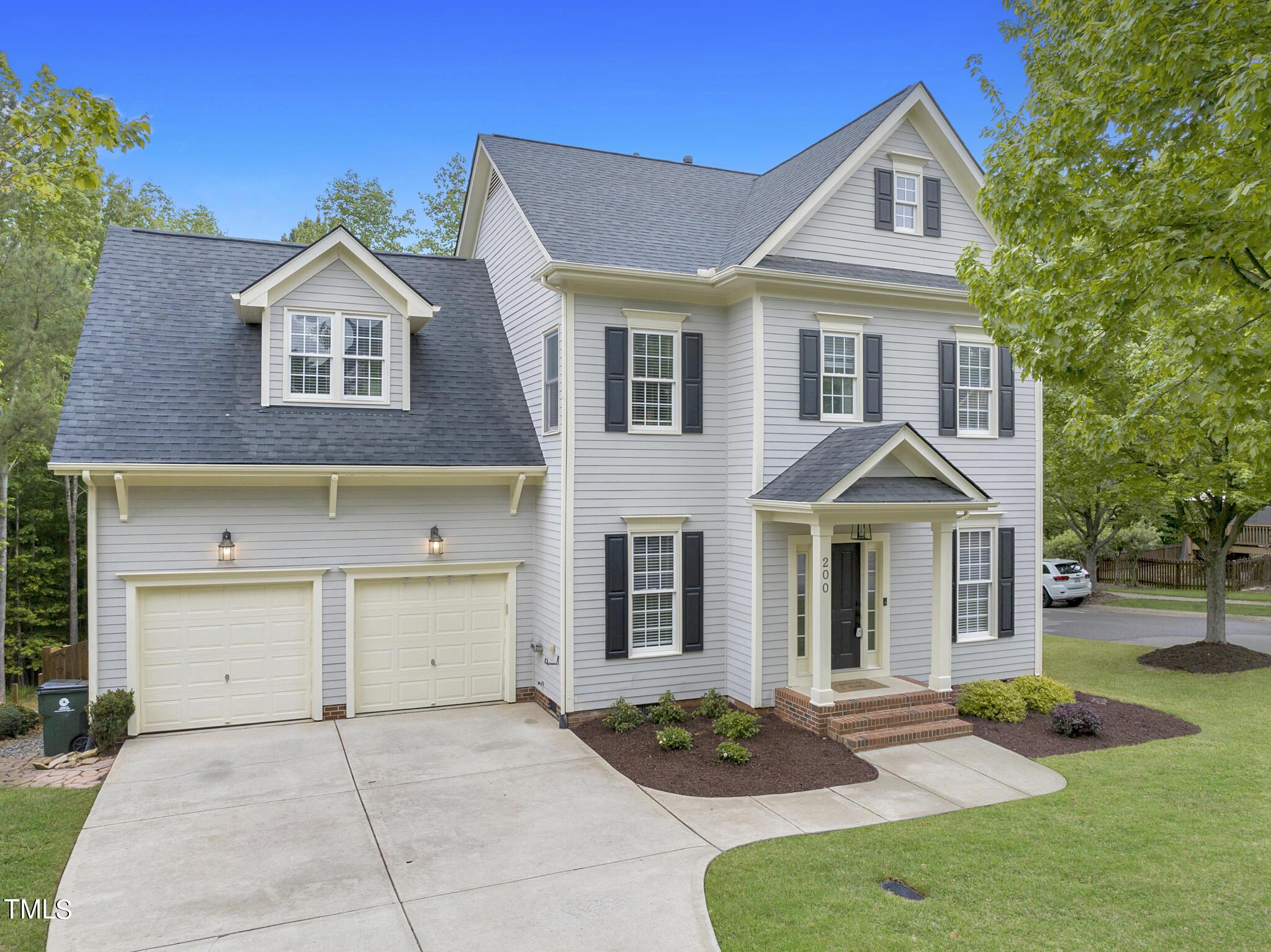Photo one of 200 Edgepine Dr Holly Springs NC 27540 | MLS 10025285