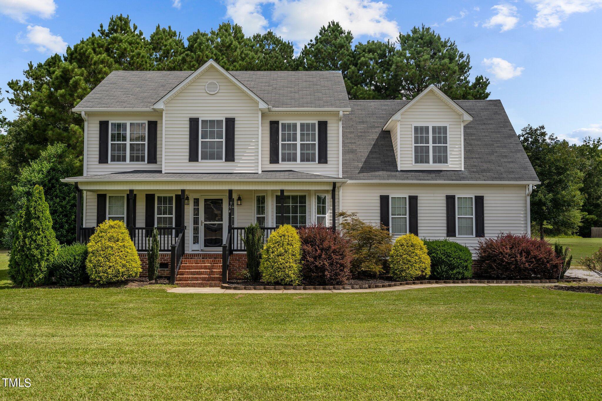 Photo one of 394 Blaze Ridge Dr Smithfield NC 27577 | MLS 10039774