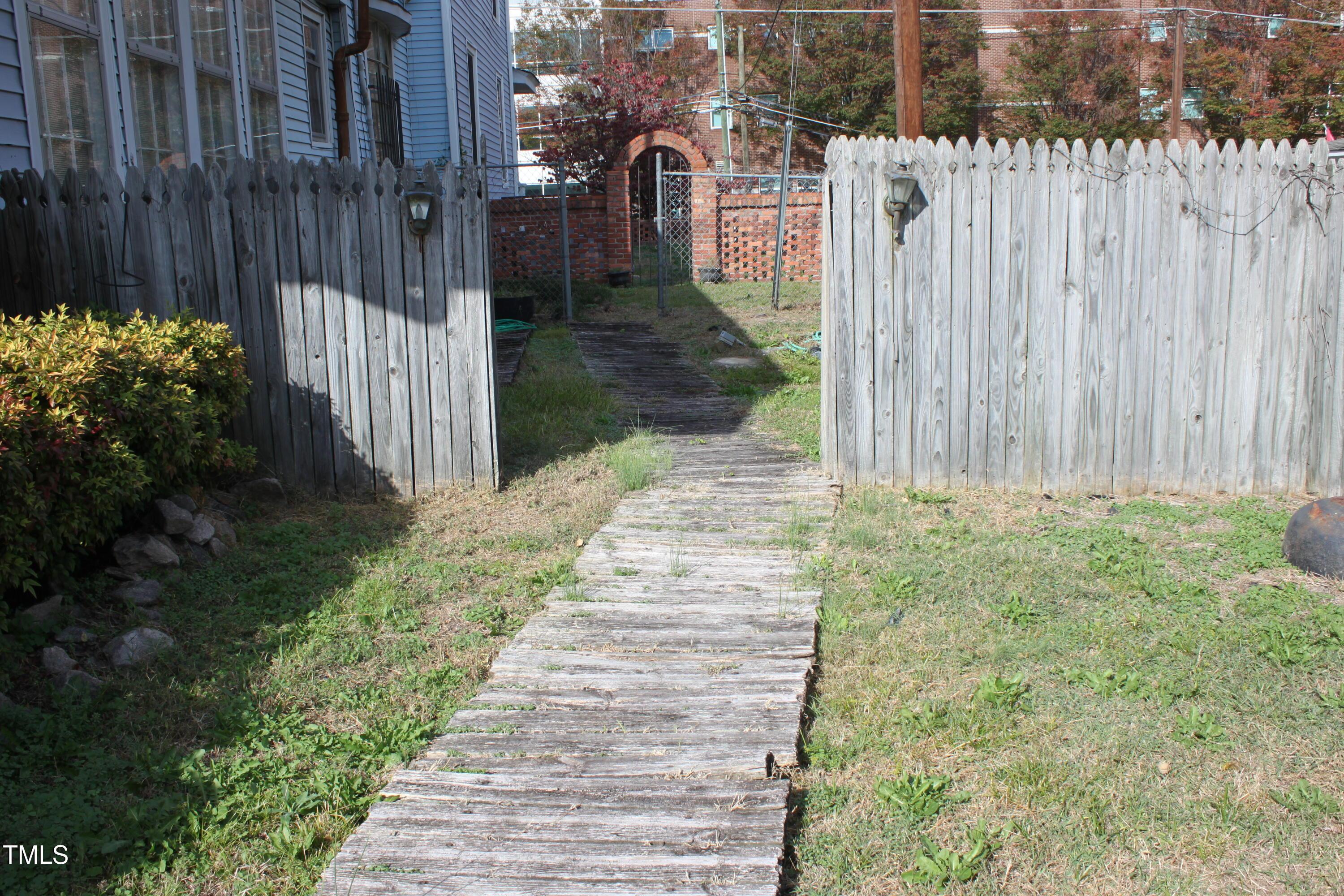 Photo #6