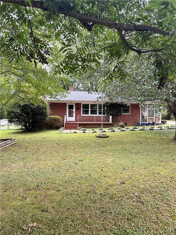 Photo one of 106 Westview Dr Carrboro NC 27510 | MLS 128701