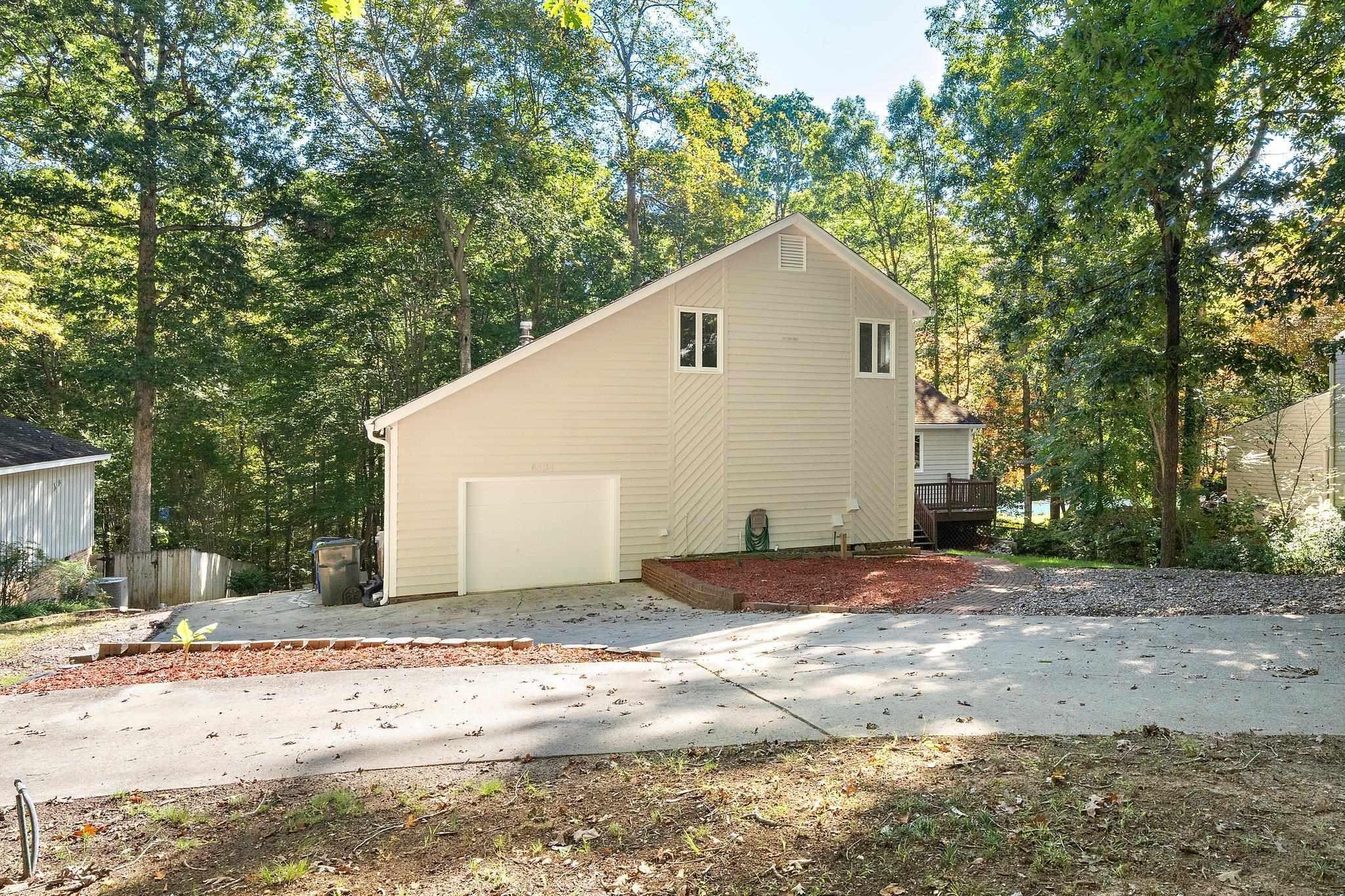 Photo one of 6304 Rushingbrook Dr Raleigh NC 27612 | MLS 2538451