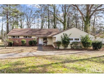 Photo one of 122 Clarendon Cres Raleigh NC 27610 | MLS 10013794