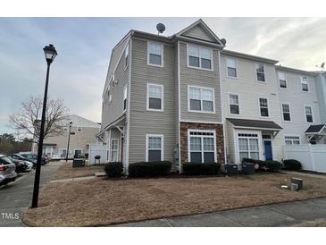 Photo one of 5011 Eagle Stone Ln # 109 Raleigh NC 27610 | MLS 10015400