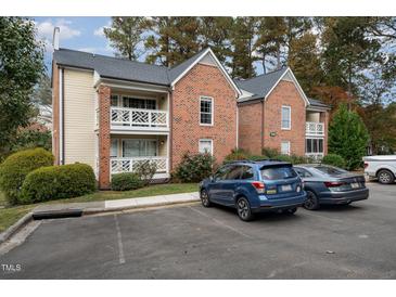 Photo one of 1006 Kingswood Dr # E Chapel Hill NC 27517 | MLS 10062235