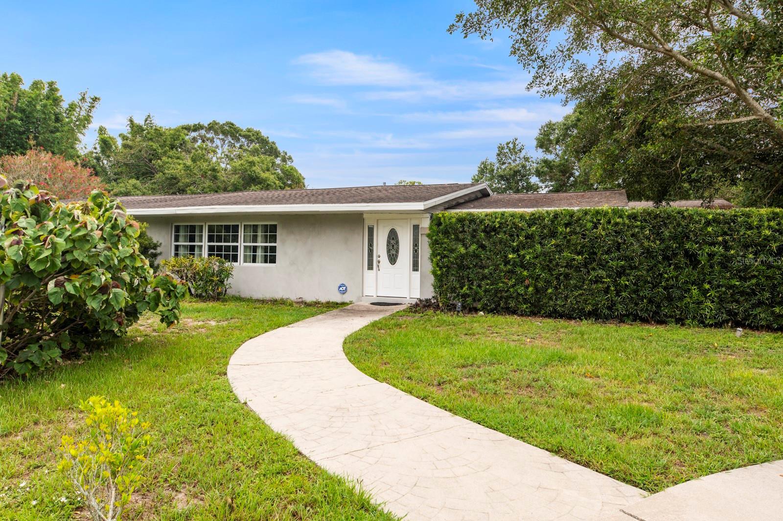 Photo one of 3831 E Forest Lake Dr Sarasota FL 34232 | MLS A4577807