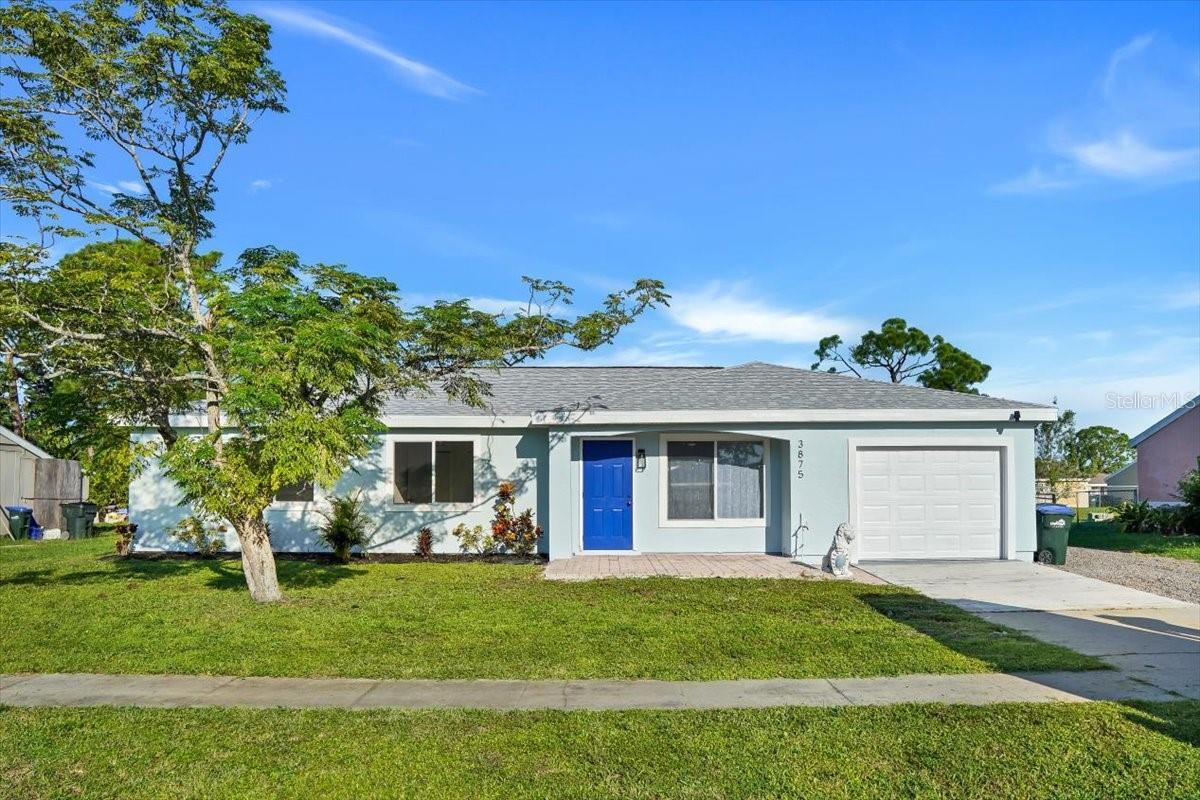 Photo one of 3875 Pan American Blvd North Port FL 34287 | MLS A4583105