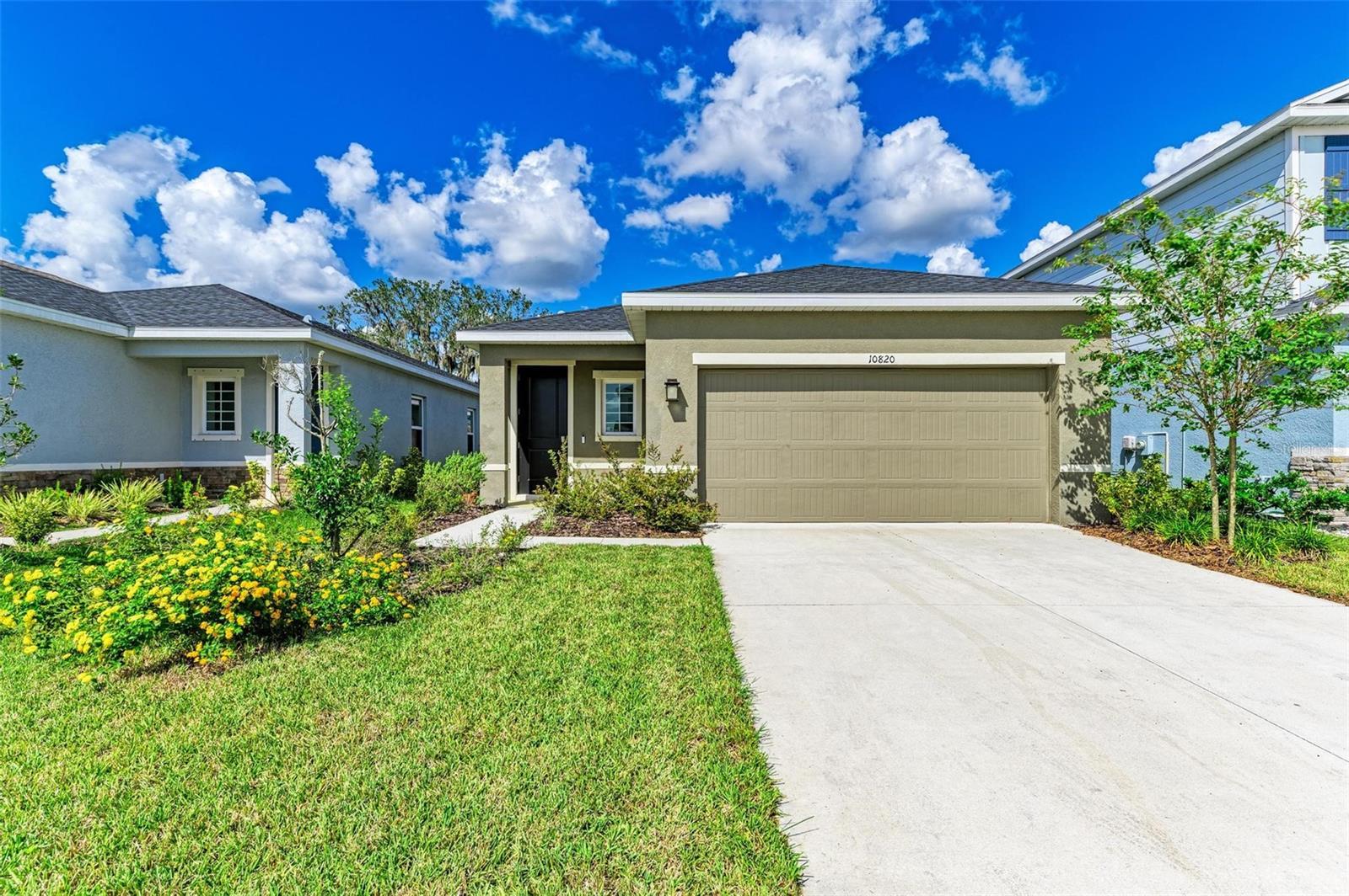 Photo one of 10820 High Noon Trl Parrish FL 34219 | MLS A4585097