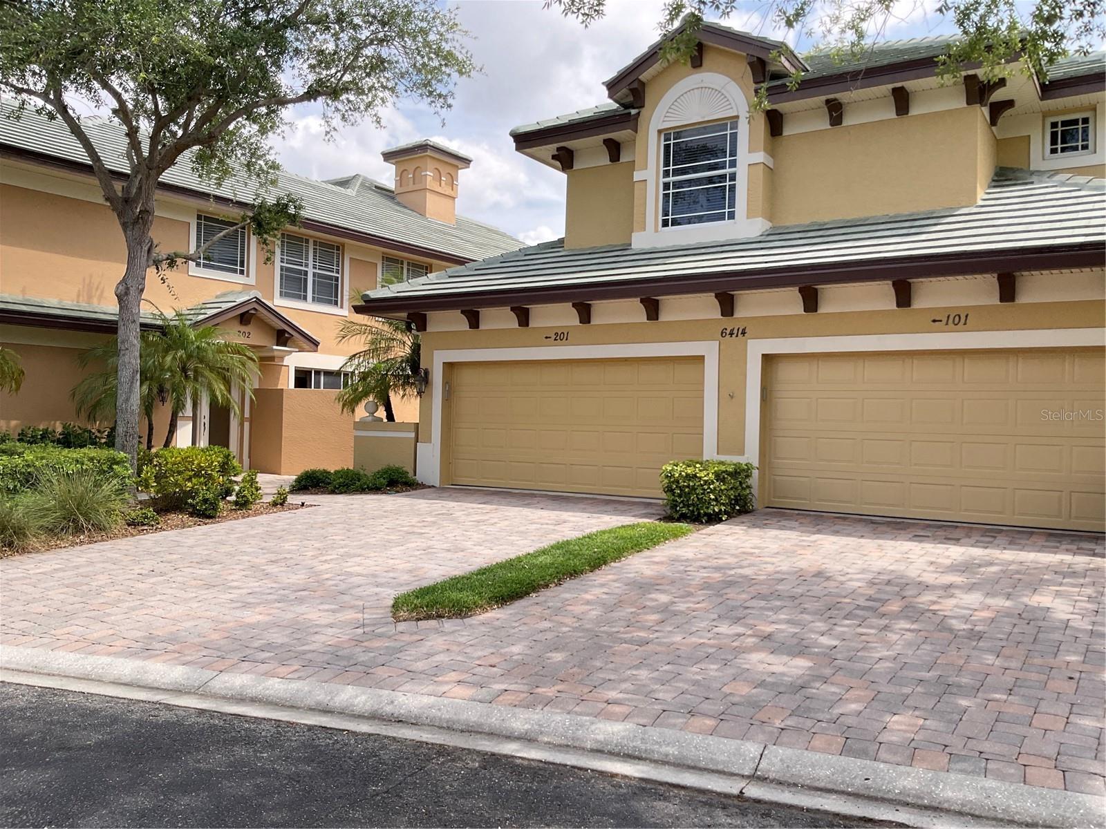 Photo one of 6414 Moorings Point Cir # 201 Lakewood Ranch FL 34202 | MLS A4586856