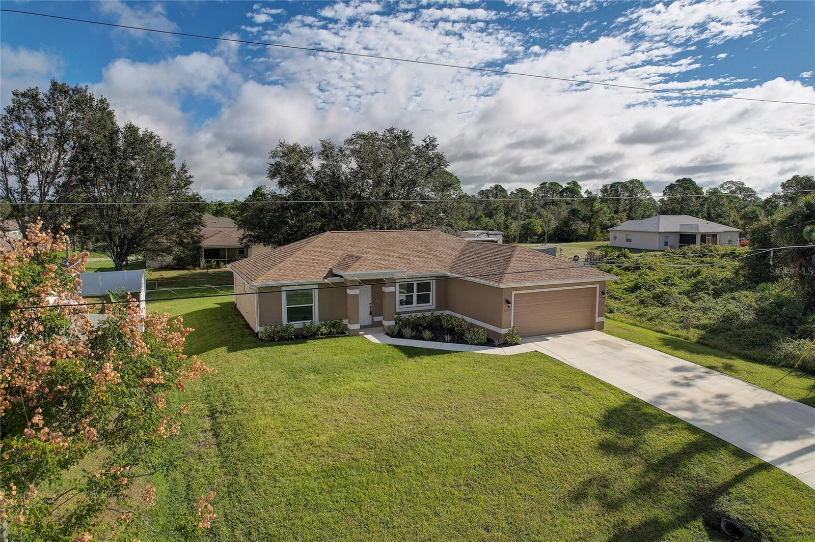 Photo one of 7610 Blutter Rd North Port FL 34291 | MLS A4589460