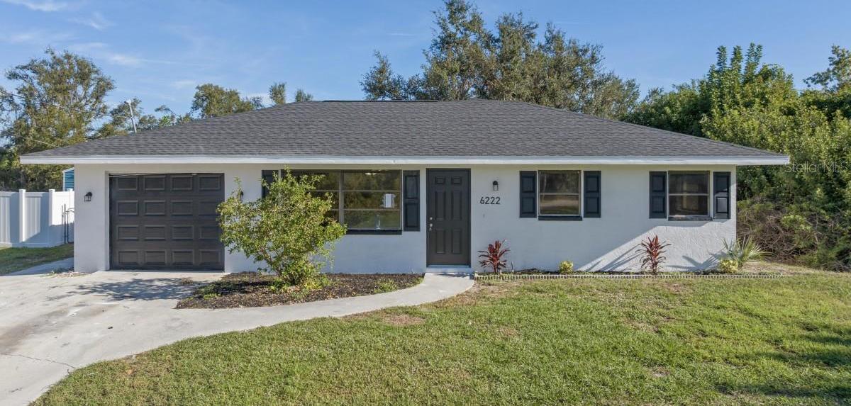 Photo one of 6222 Rosewood Dr Englewood FL 34224 | MLS A4591972
