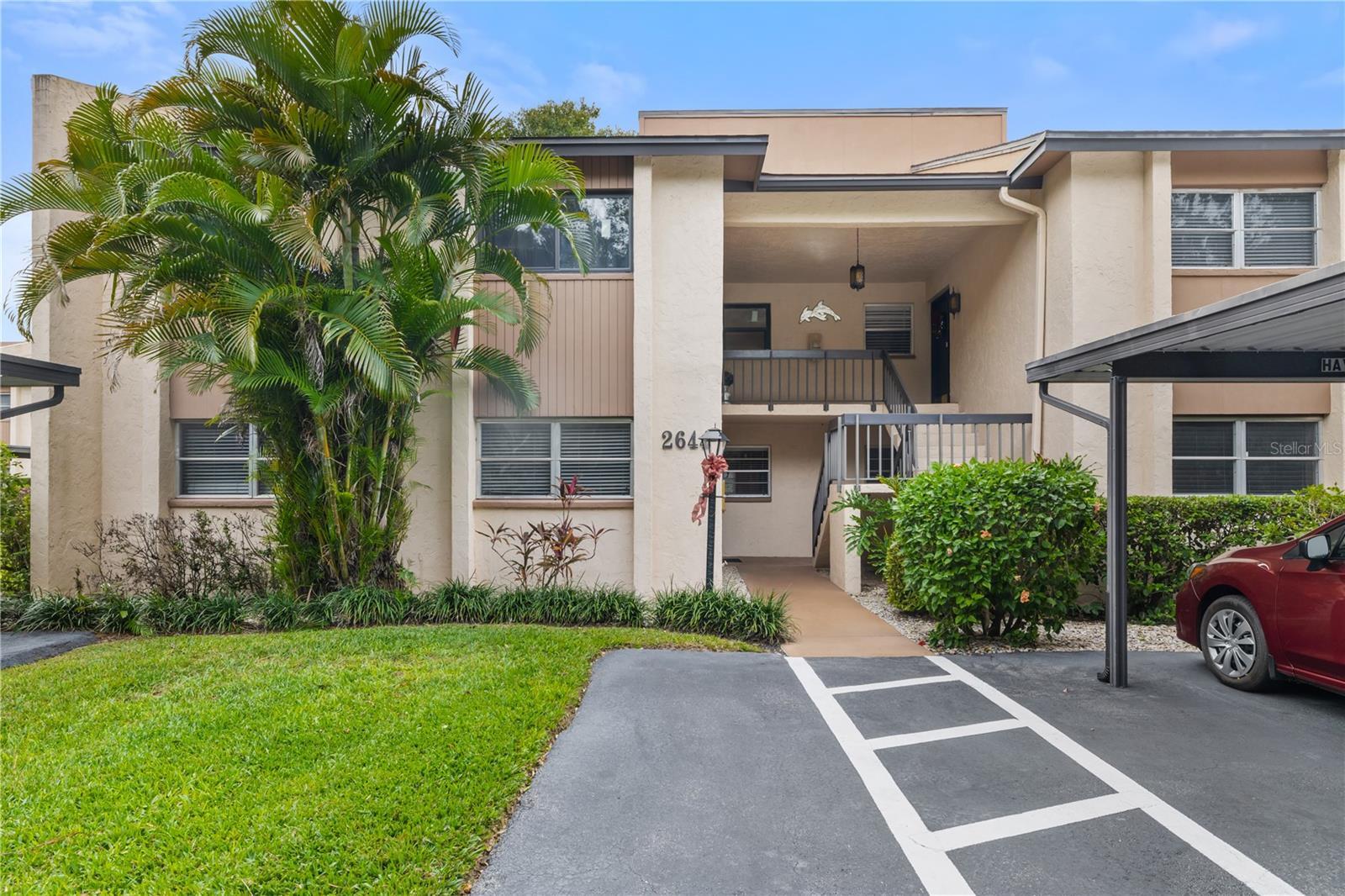 Photo one of 2644 Clubhouse Dr # 101 Sarasota FL 34232 | MLS A4592559