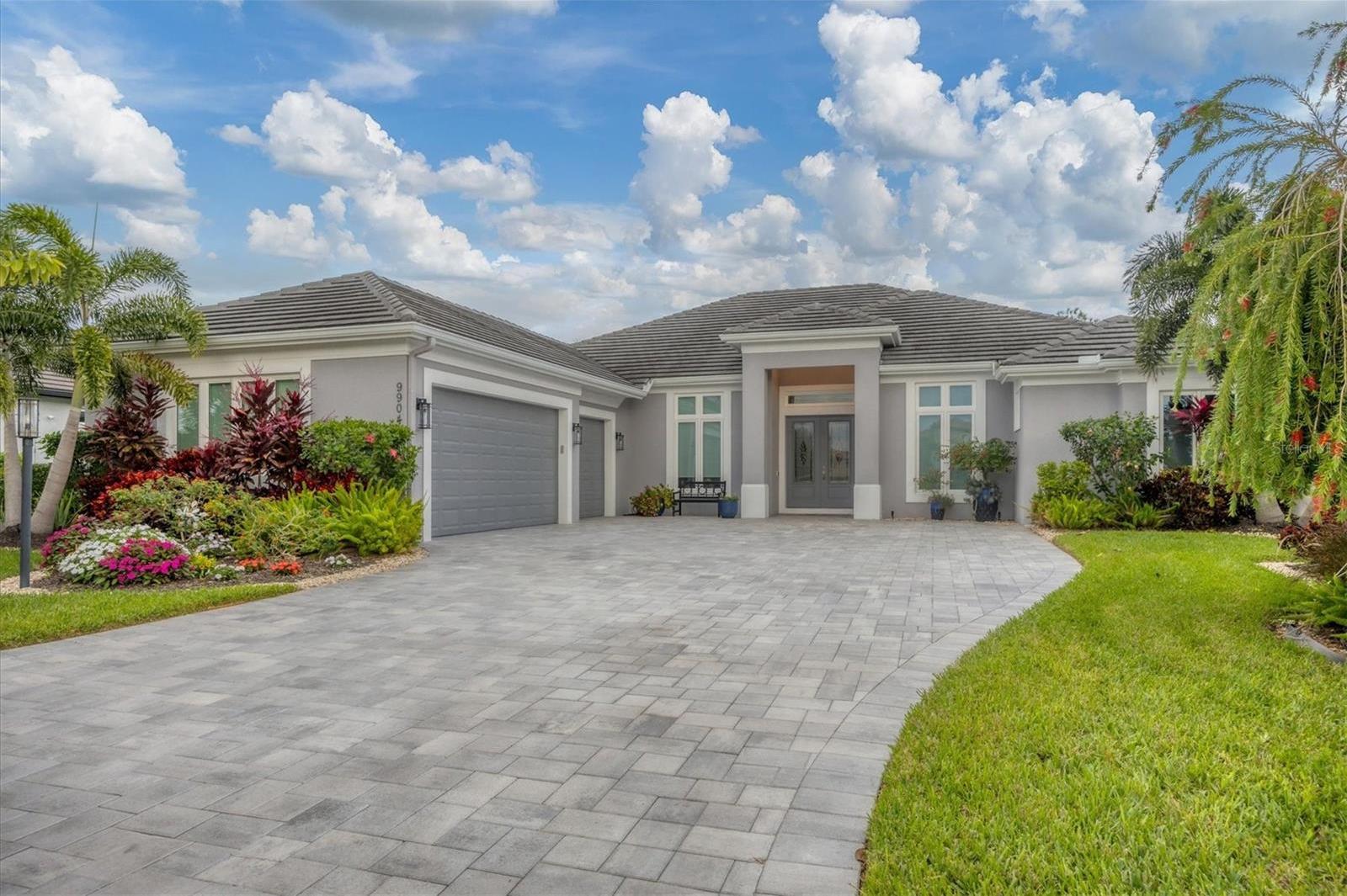 Photo one of 9904 Carnoustie Pl Bradenton FL 34211 | MLS A4593529