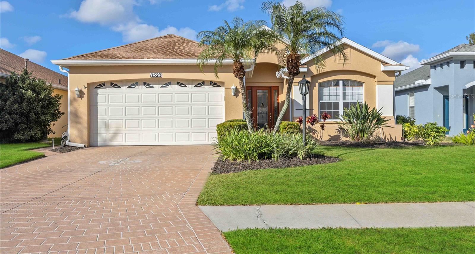 Photo one of 11523 Sweetflag Dr Lakewood Ranch FL 34202 | MLS A4597178