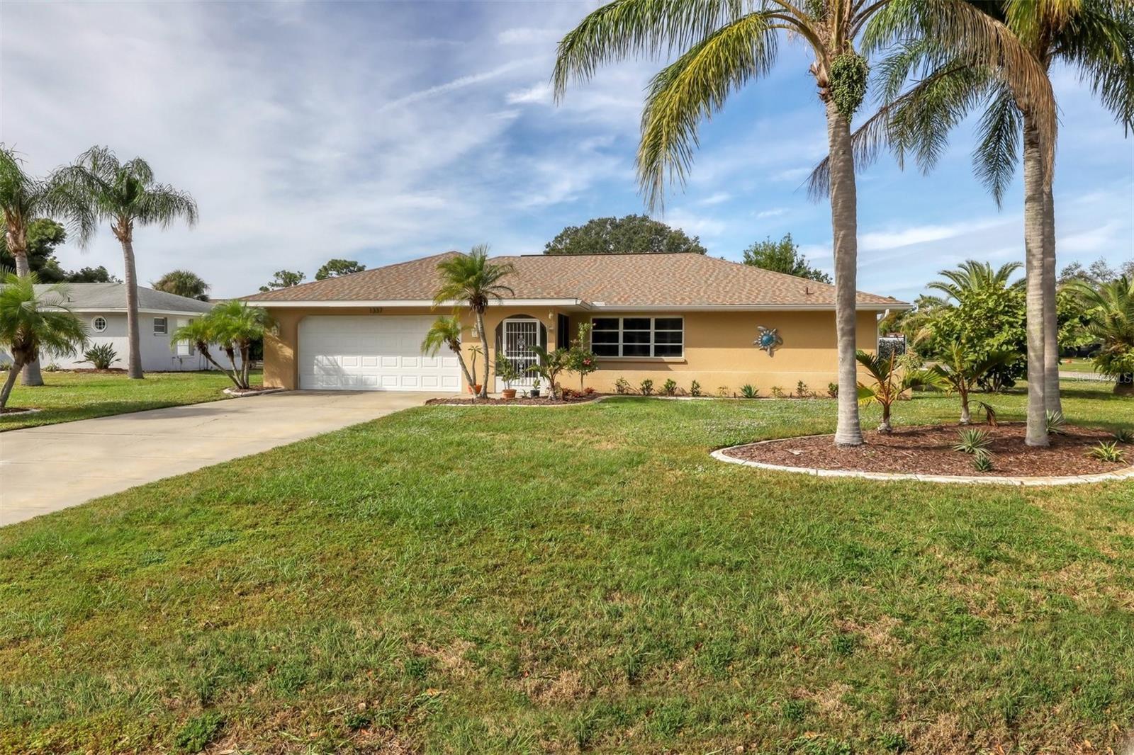 Photo one of 1337 Whispering Ln Venice FL 34285 | MLS A4597536