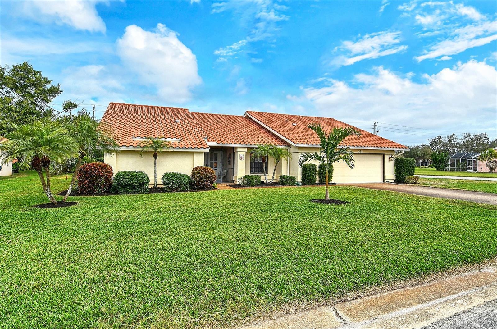 Photo one of 328 Eden Dr Englewood FL 34223 | MLS A4598507