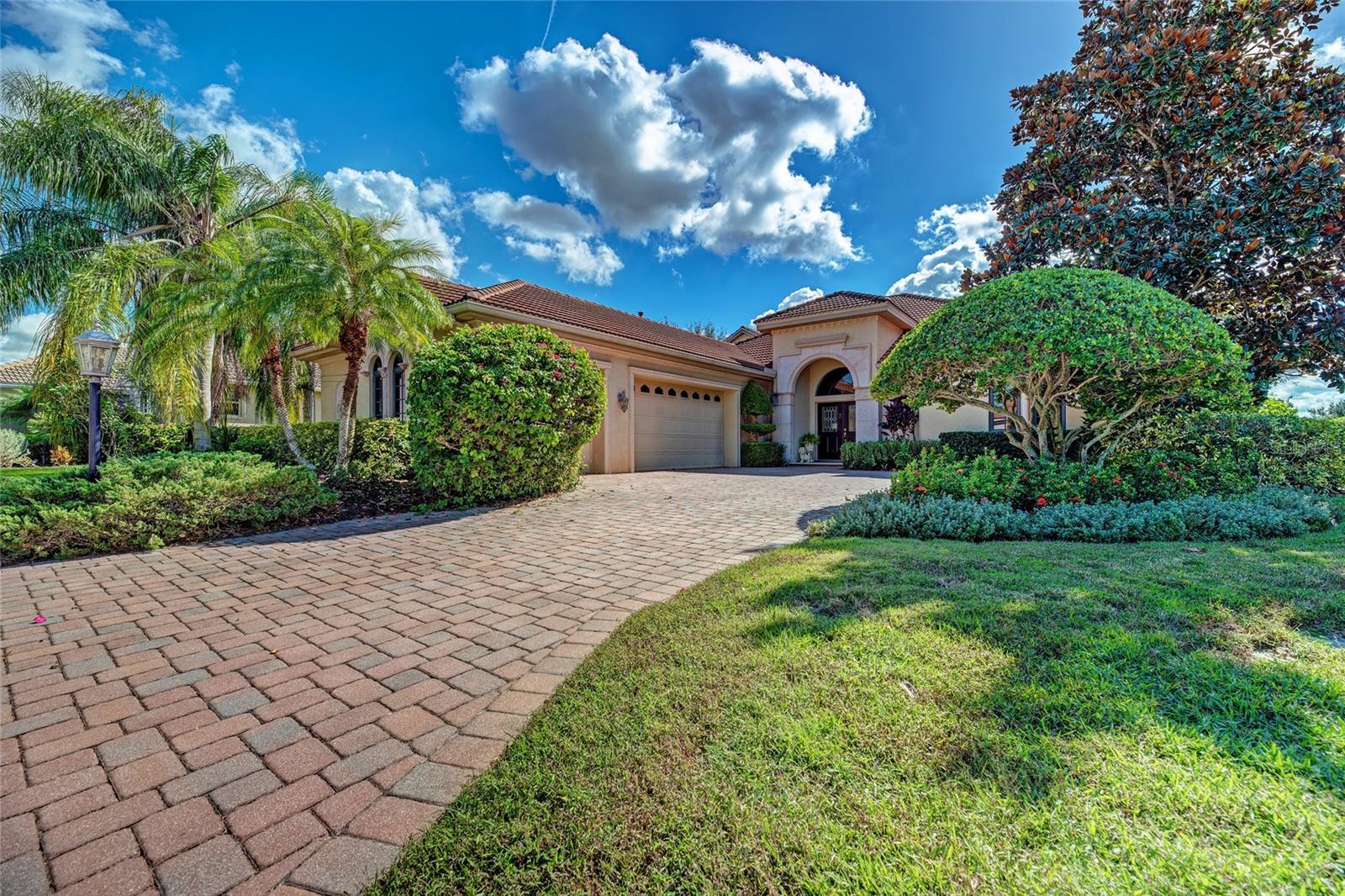 Photo one of 7535 Mizner Reserve Ct Lakewood Ranch FL 34202 | MLS A4599060