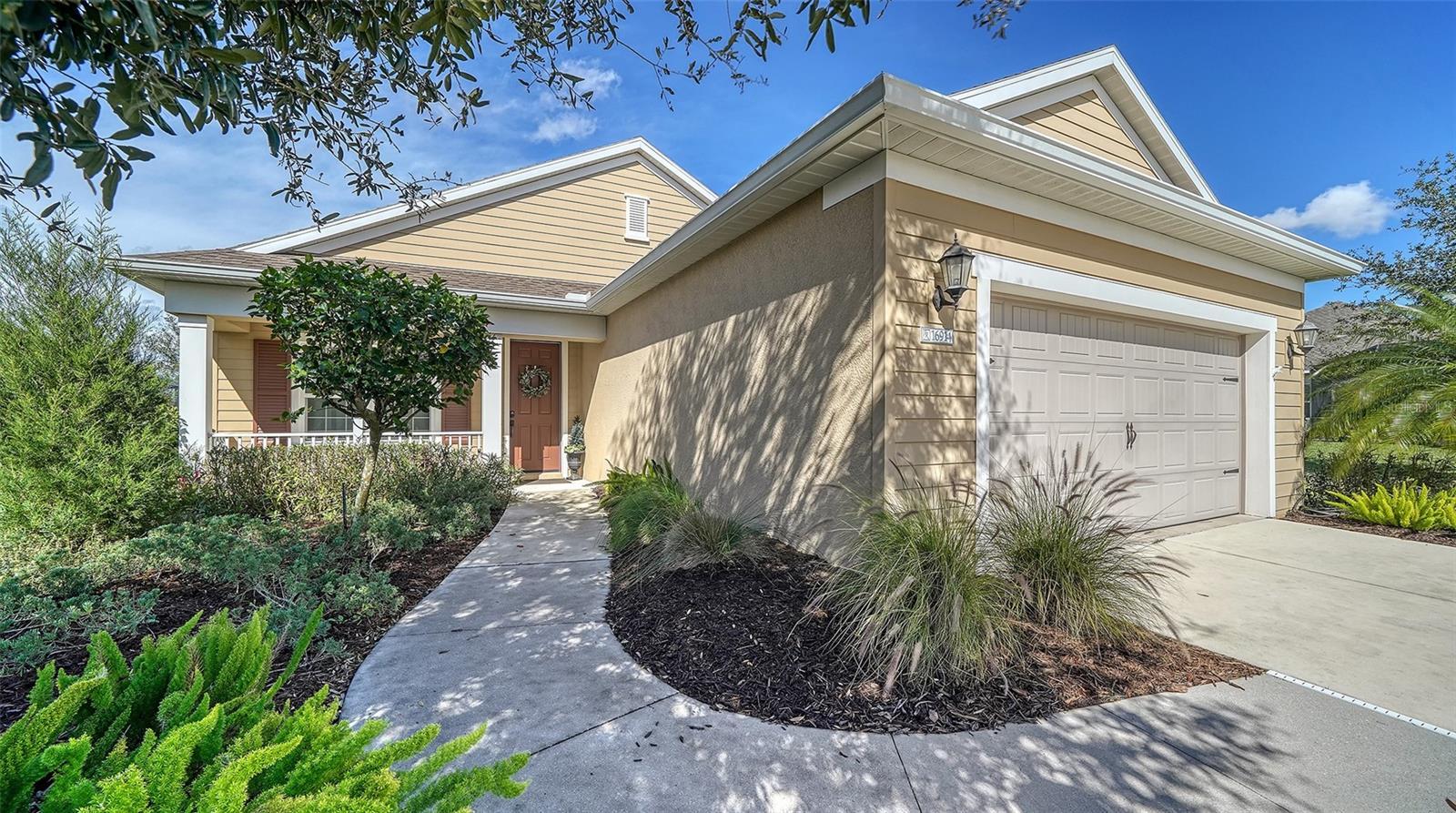 Photo one of 16914 Myrtle Hill Ln Parrish FL 34219 | MLS A4599147