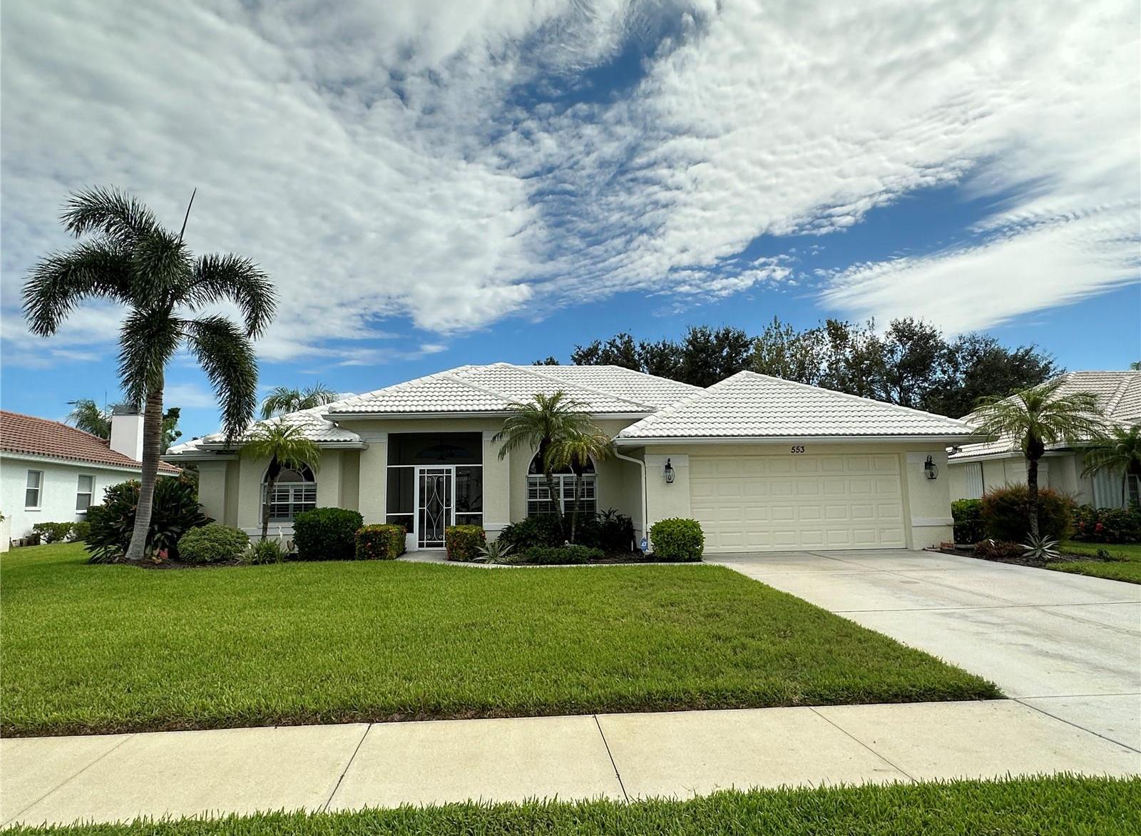 Photo one of 553 Lake Of The Woods Dr Venice FL 34293 | MLS A4599224