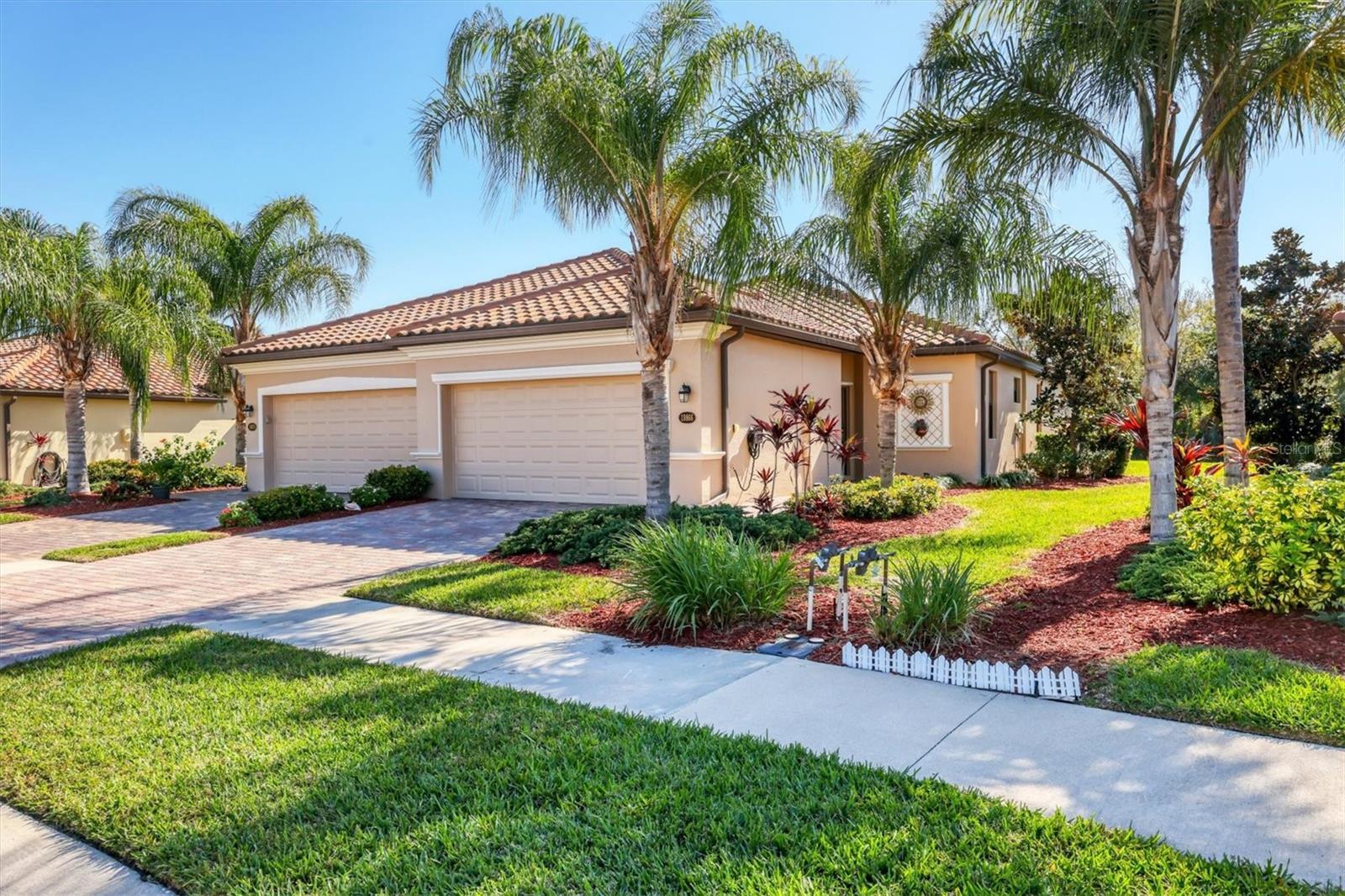 Photo one of 19866 Benissimo Dr Venice FL 34293 | MLS A4600820