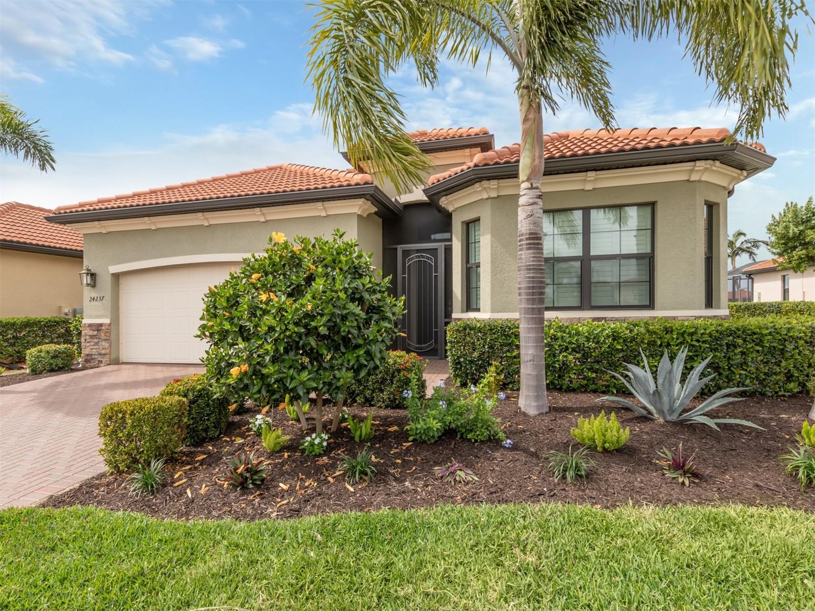Photo one of 24237 Gallberry Dr Venice FL 34293 | MLS A4602431